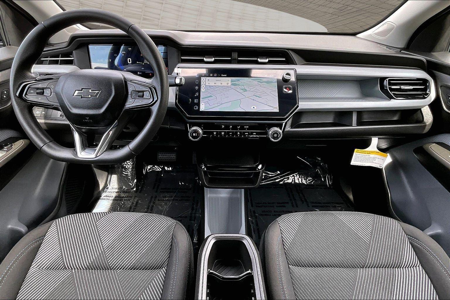 2027 Chevrolet Bolt LT - Photo 6