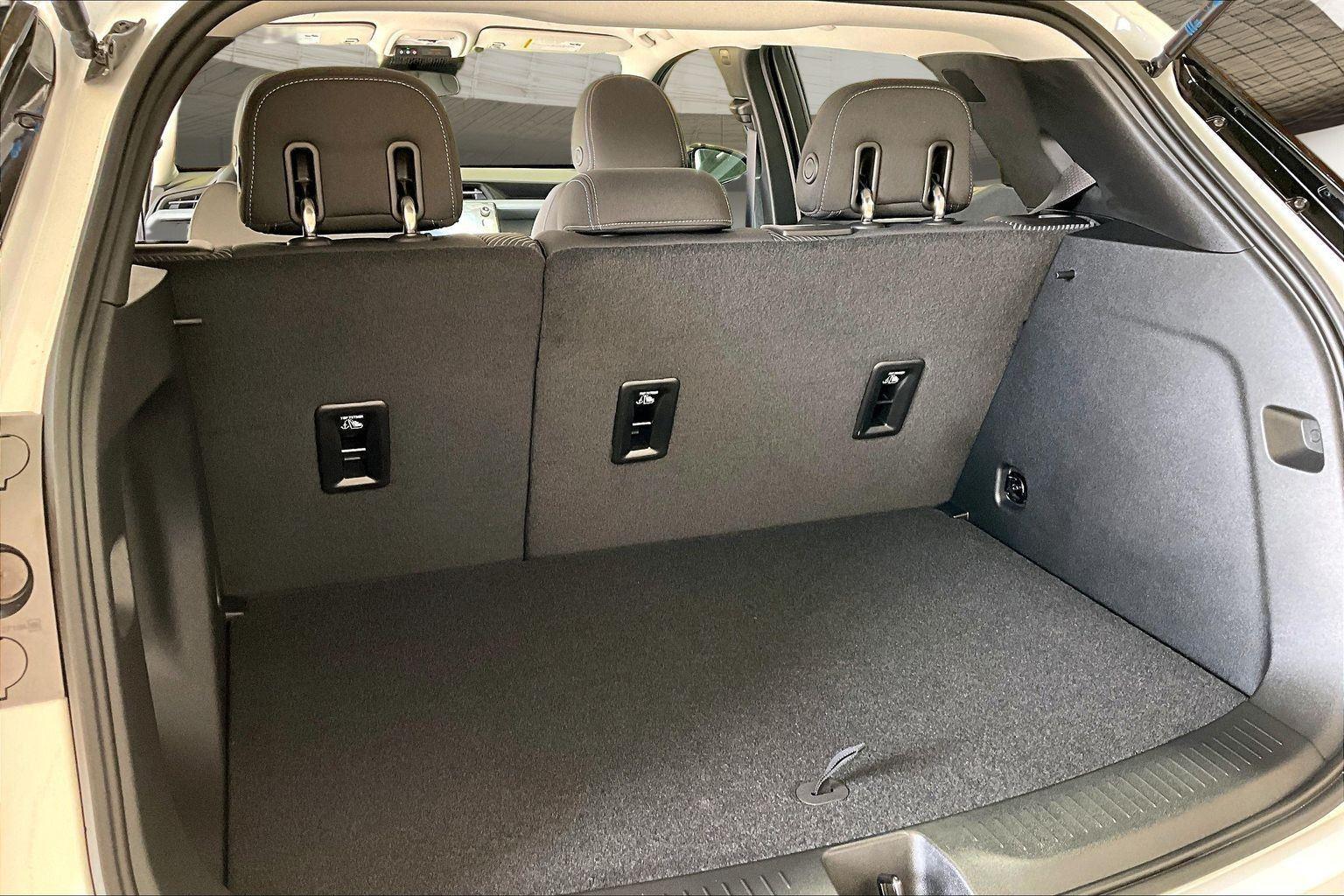 2027 Chevrolet Bolt LT - Photo 5