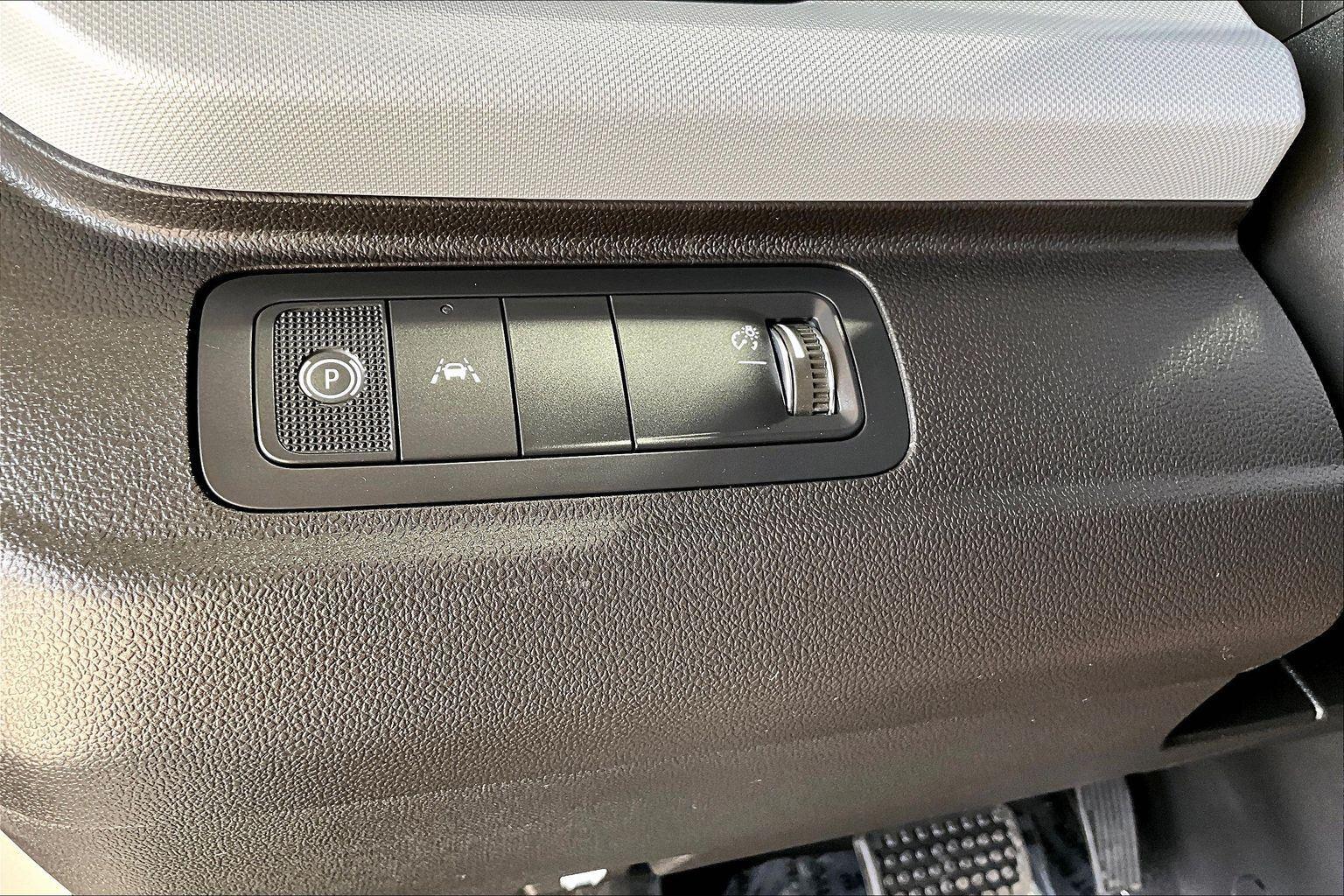 2027 Chevrolet Bolt LT - Photo 22