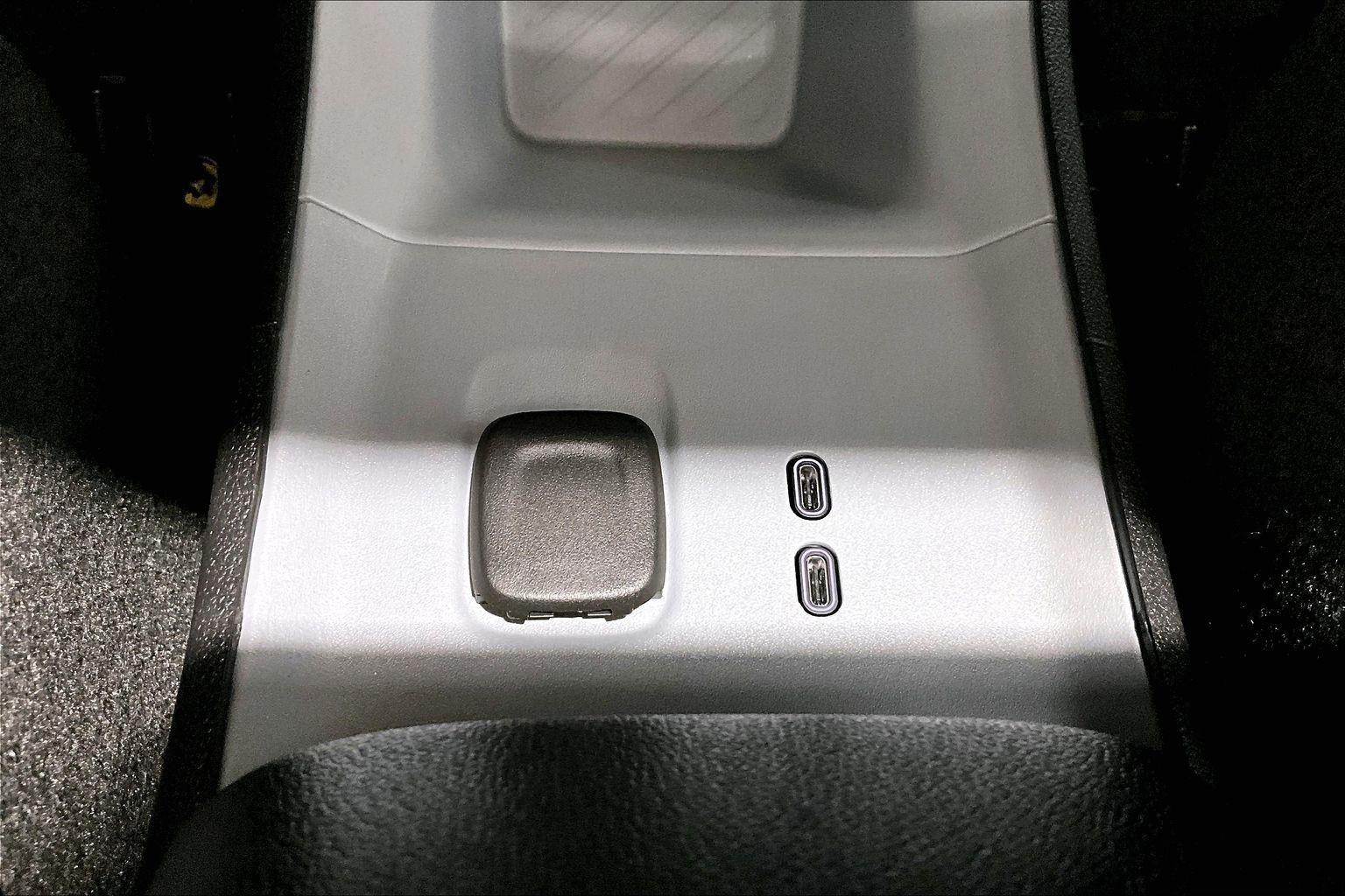 2027 Chevrolet Bolt LT - Photo 29