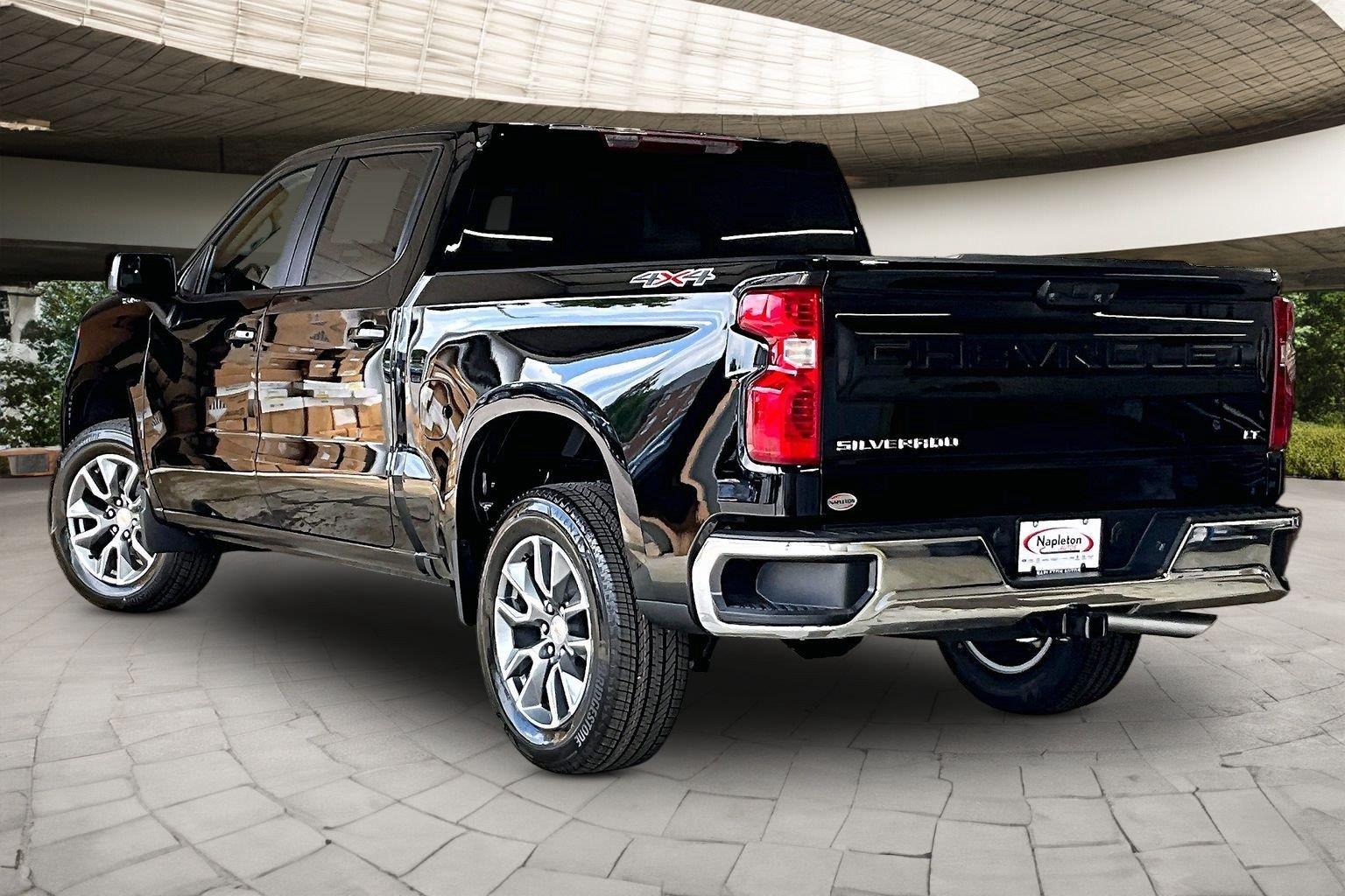2026 Chevrolet Silverado 1500 LT - Photo 3
