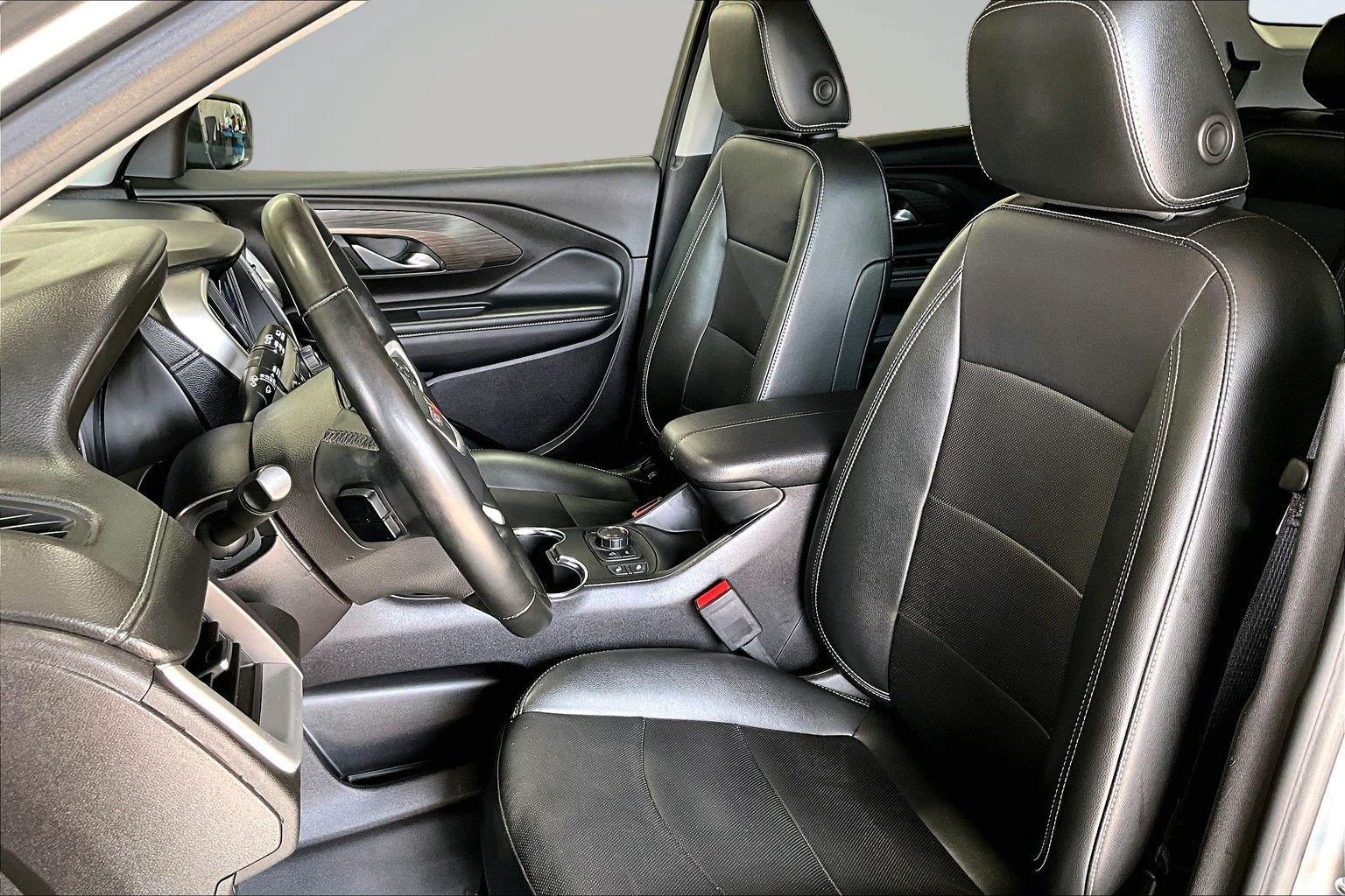 2024 GMC Terrain SLT - Photo 25
