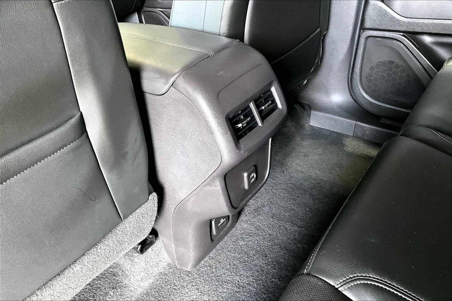 2024 GMC Terrain SLT - Photo 33