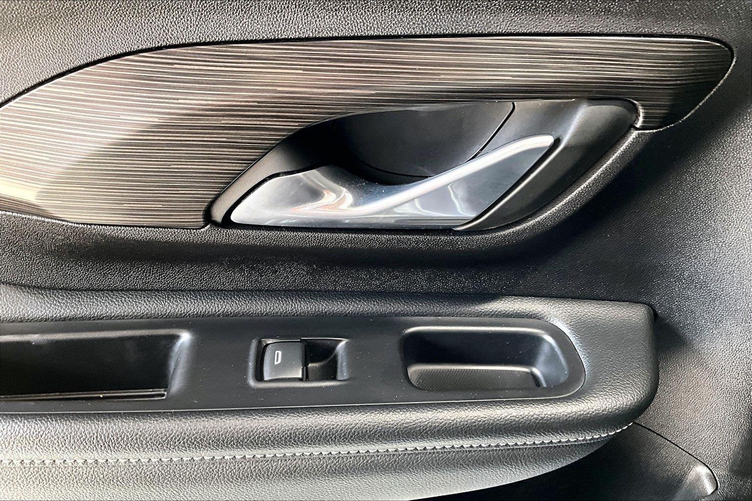 2024 GMC Terrain SLT - Photo 36