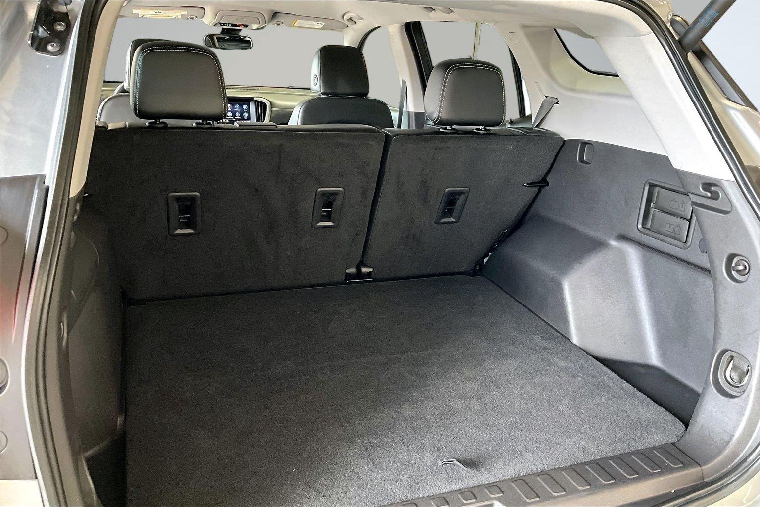 2024 GMC Terrain SLT - Photo 39