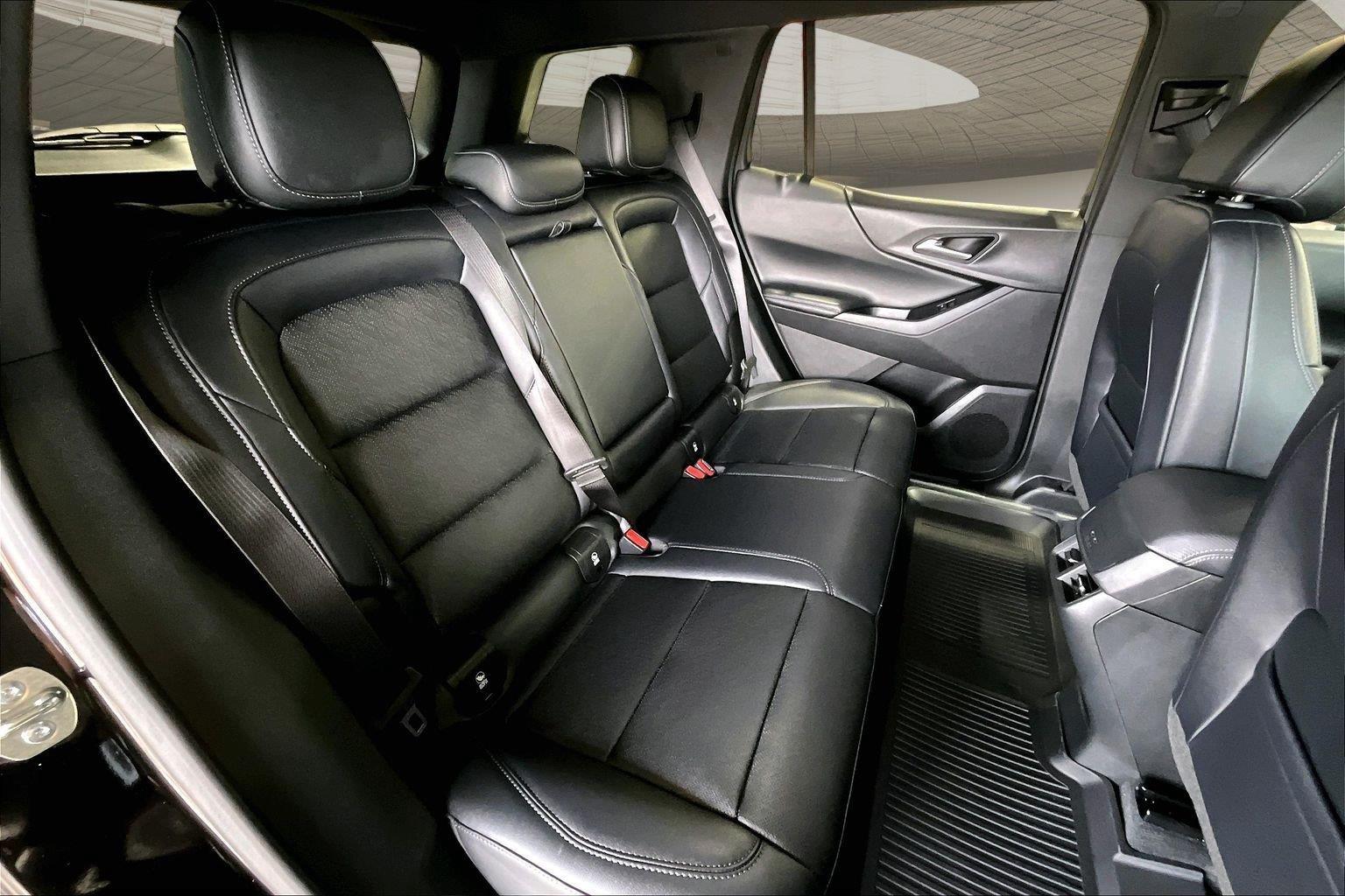 2027 Chevrolet Equinox LT - Photo 11