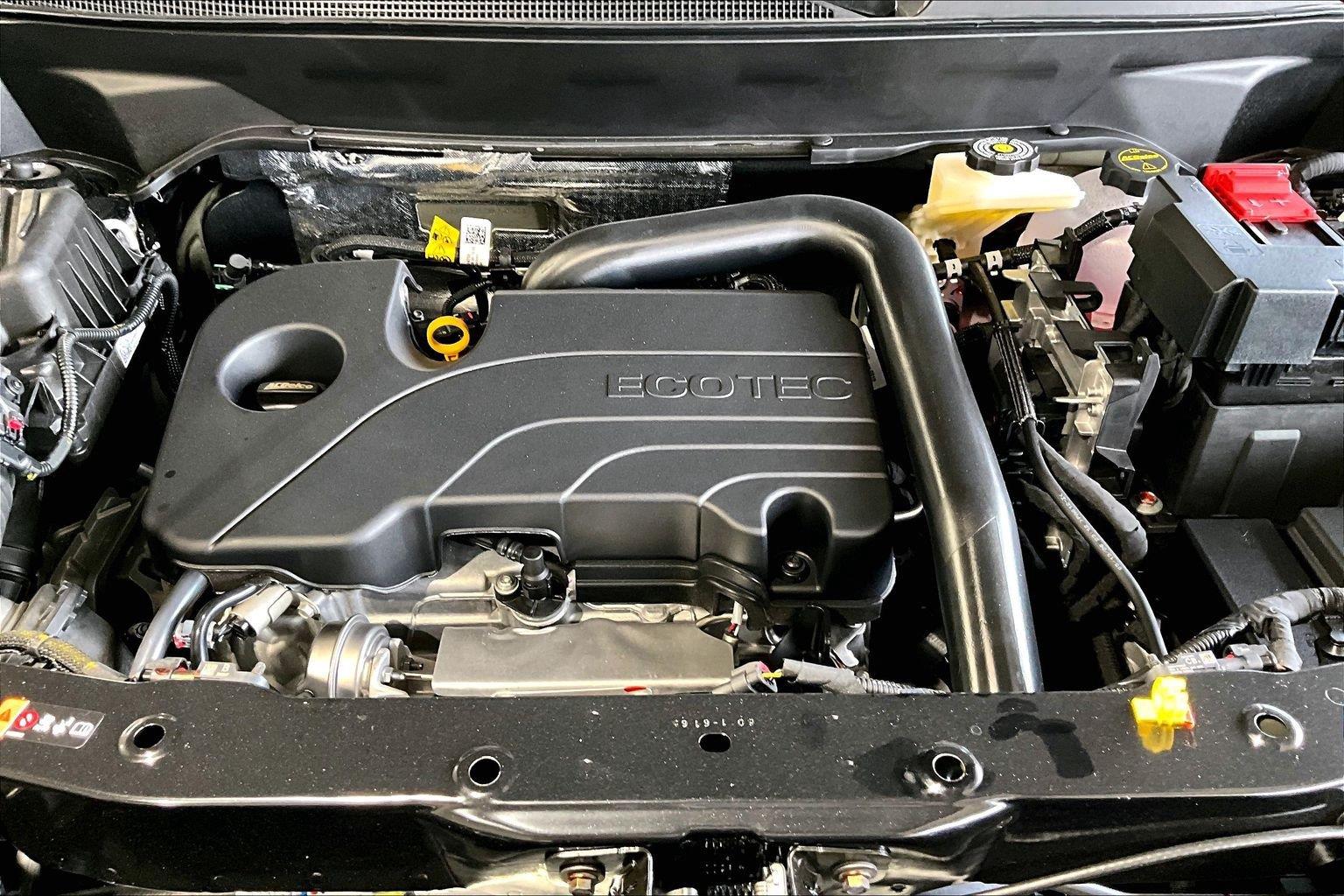 2027 Chevrolet Equinox LT - Photo 14
