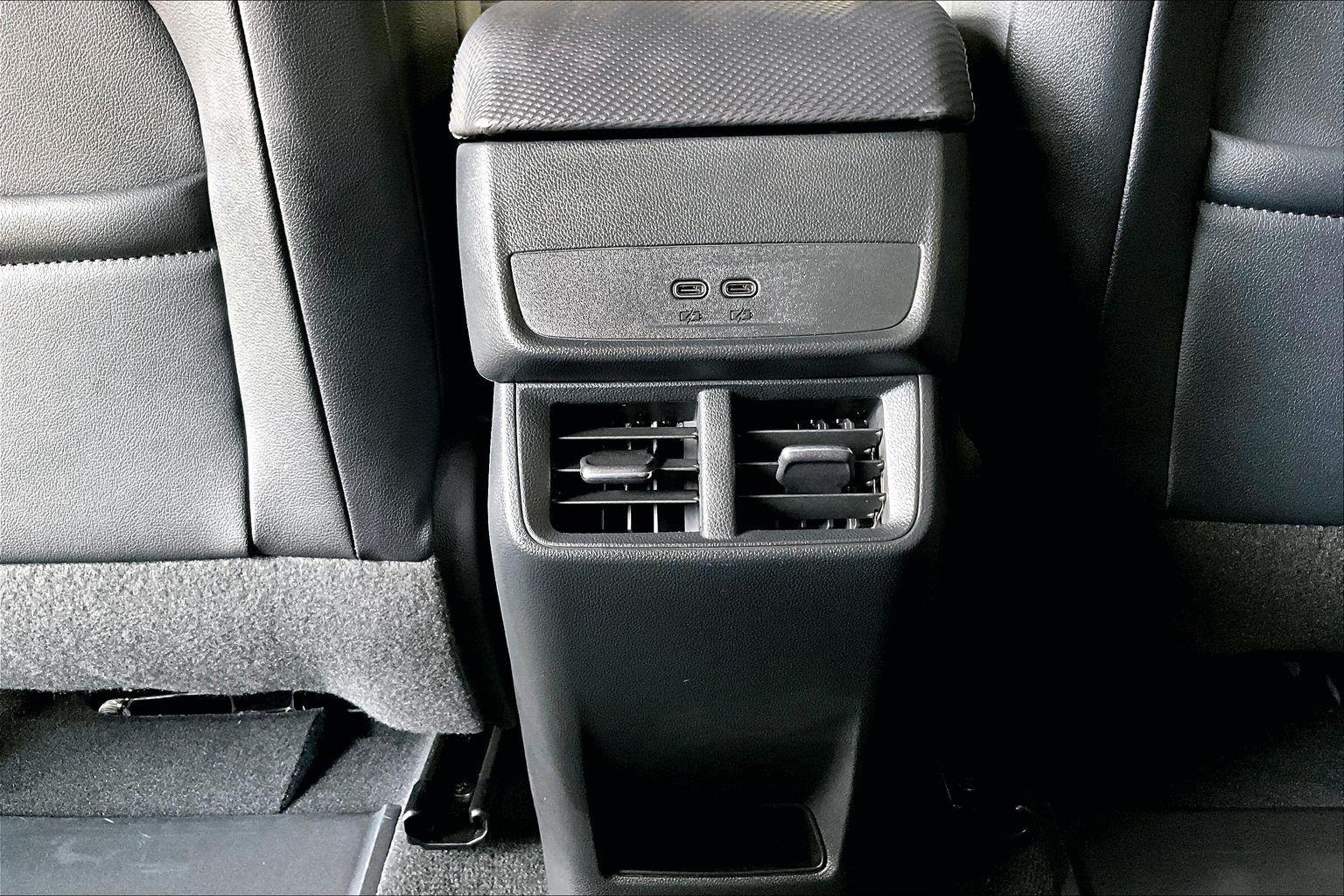 2027 Chevrolet Equinox LT - Photo 19