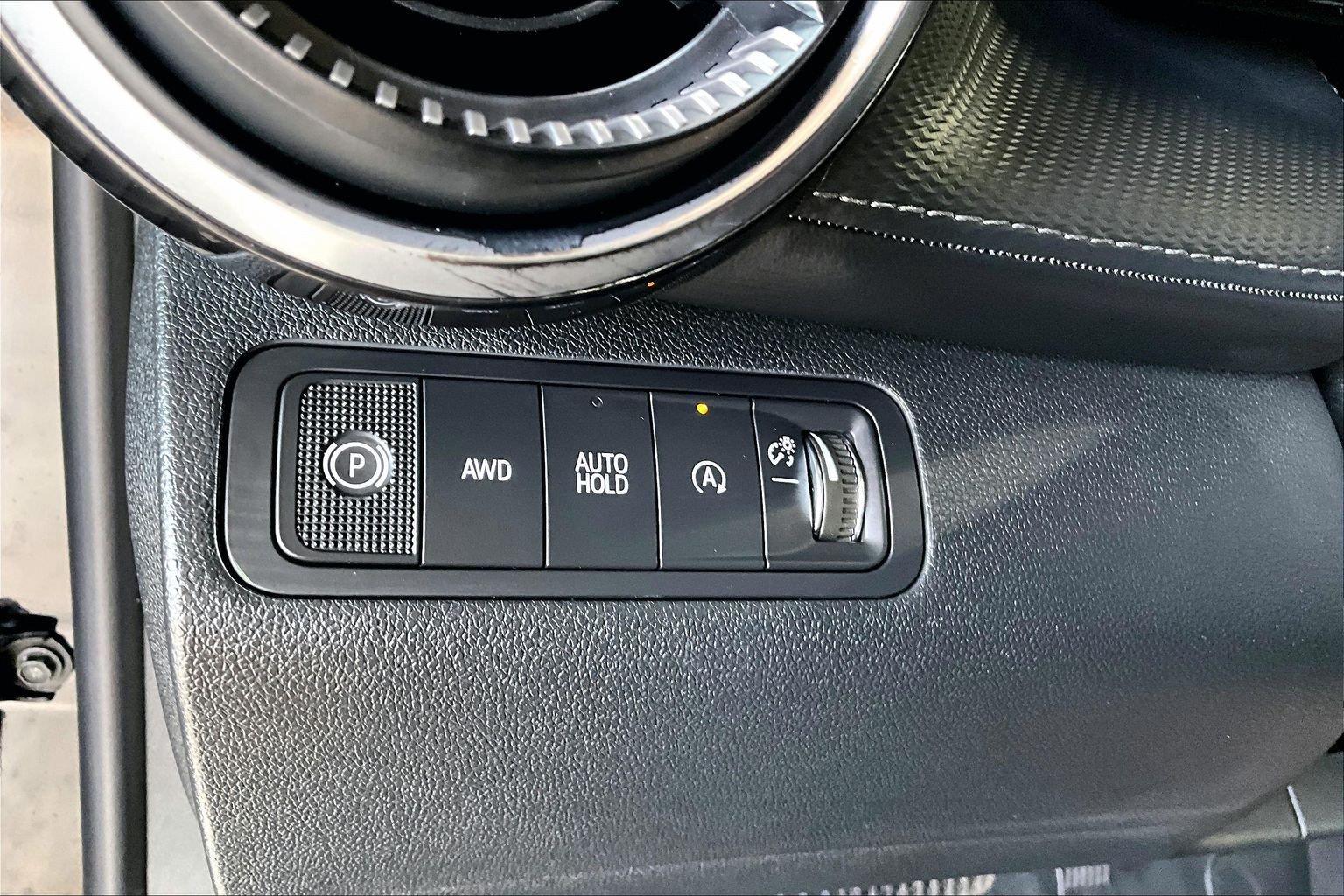 2027 Chevrolet Equinox LT - Photo 22