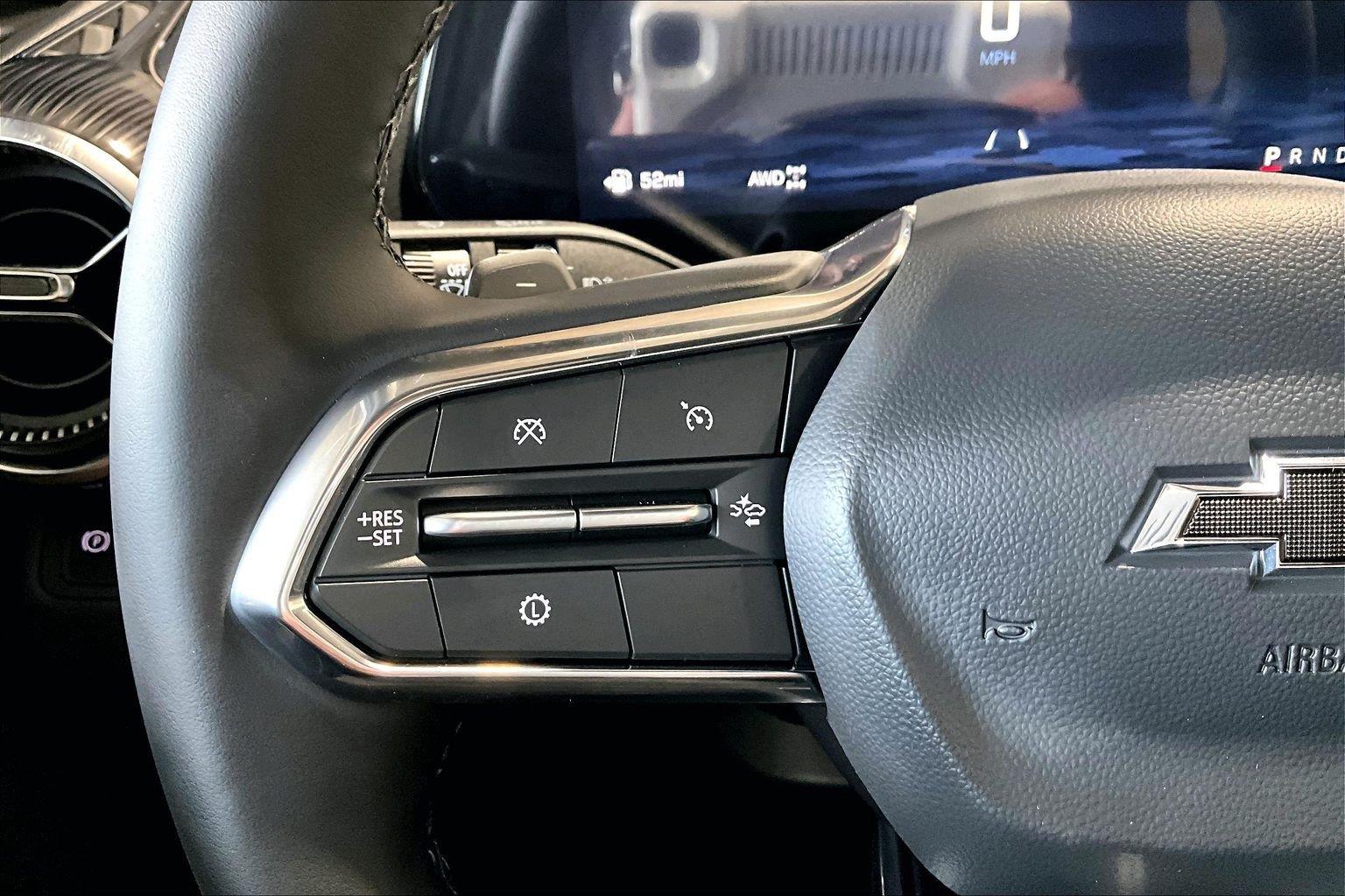 2027 Chevrolet Equinox LT - Photo 25