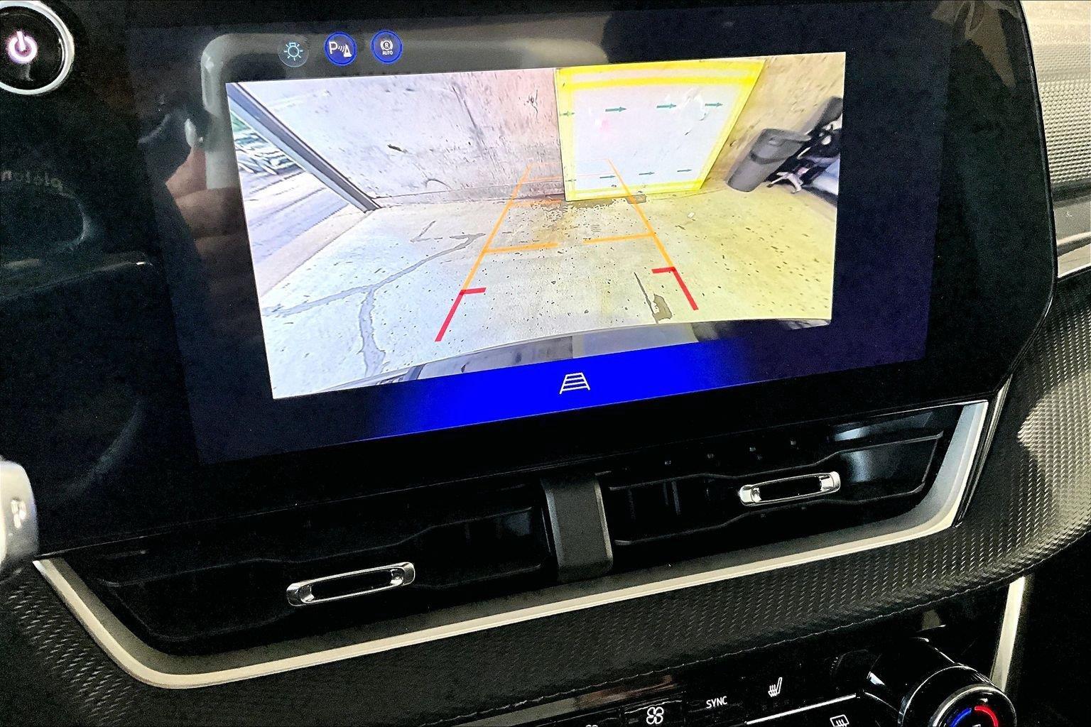 2027 Chevrolet Equinox LT - Photo 28