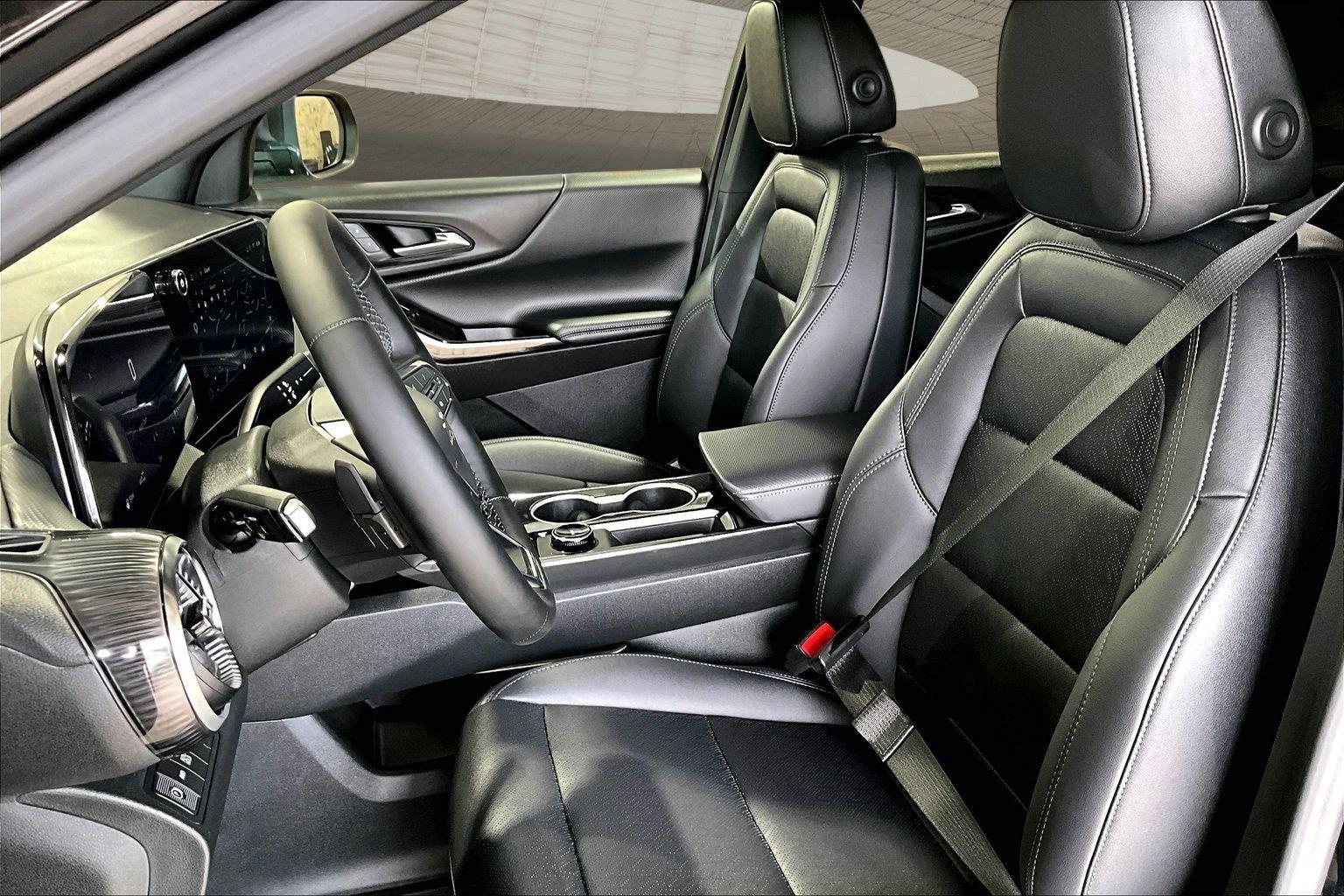 2027 Chevrolet Equinox LT - Photo 31