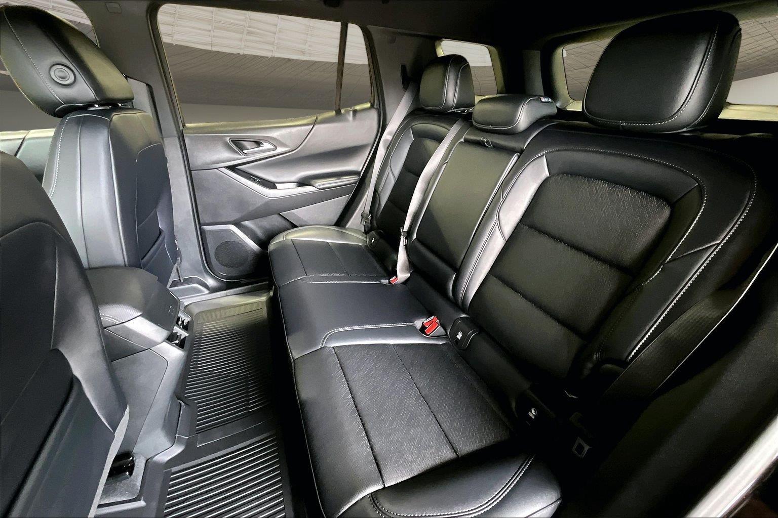 2027 Chevrolet Equinox LT - Photo 32