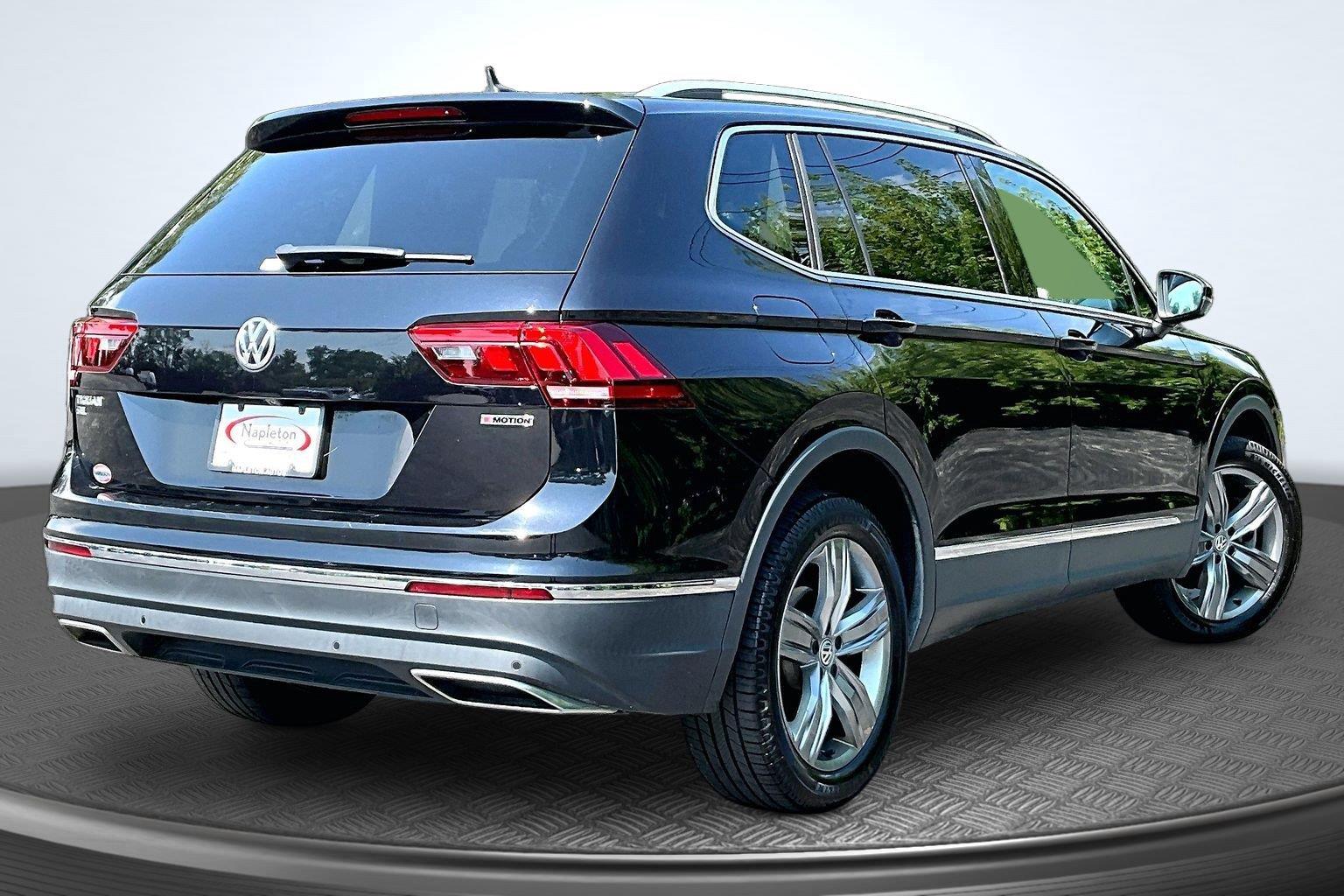 Used 2020 Volkswagen Tiguan SEL with VIN 3VV2B7AX3LM054080 for sale in St. Charles, IL