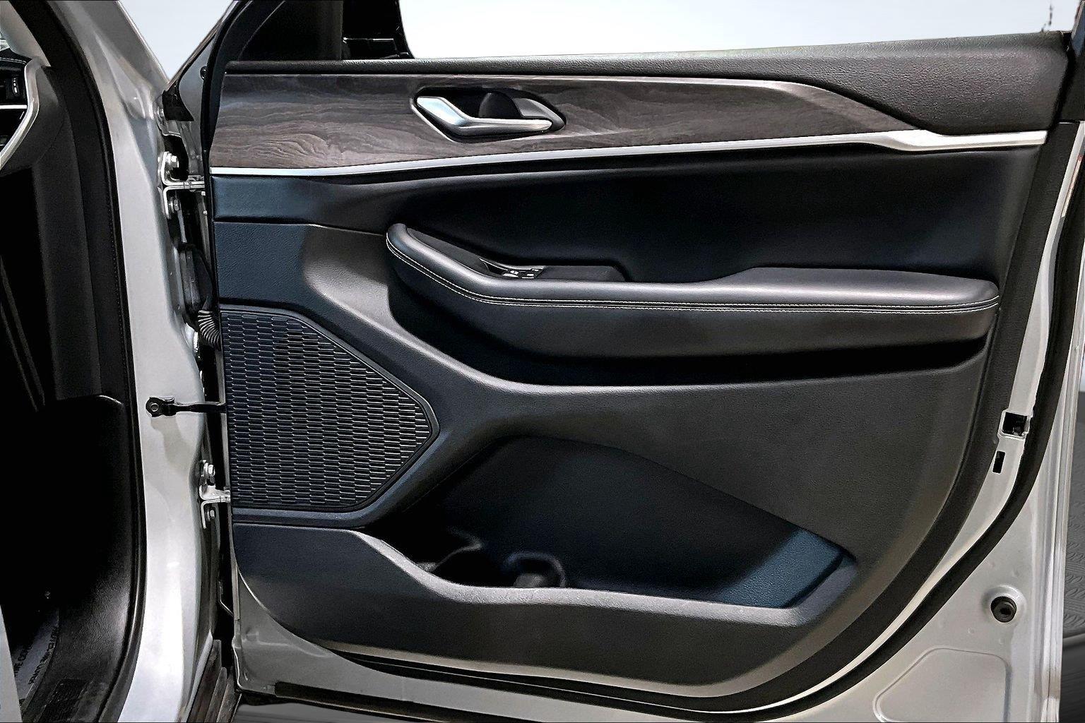 2023 Jeep Grand Cherokee L Limited - Photo 24