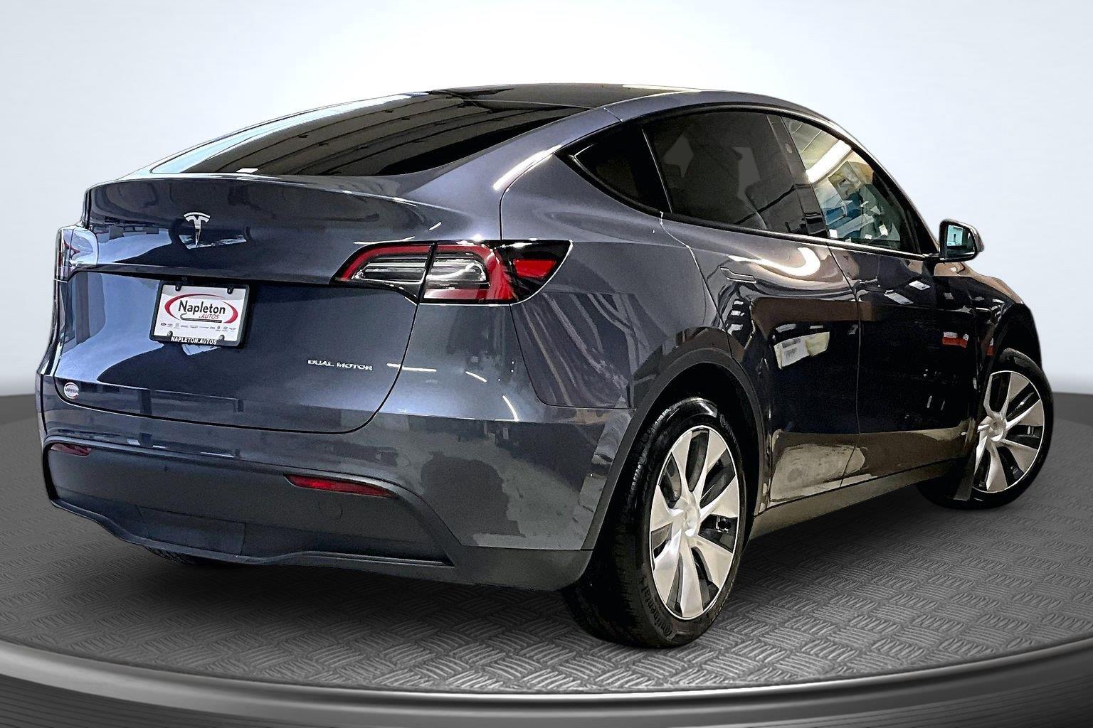 Used 2023 Tesla Model Y Long Range with VIN 7SAYGDEE6PF842141 for sale in St. Charles, IL
