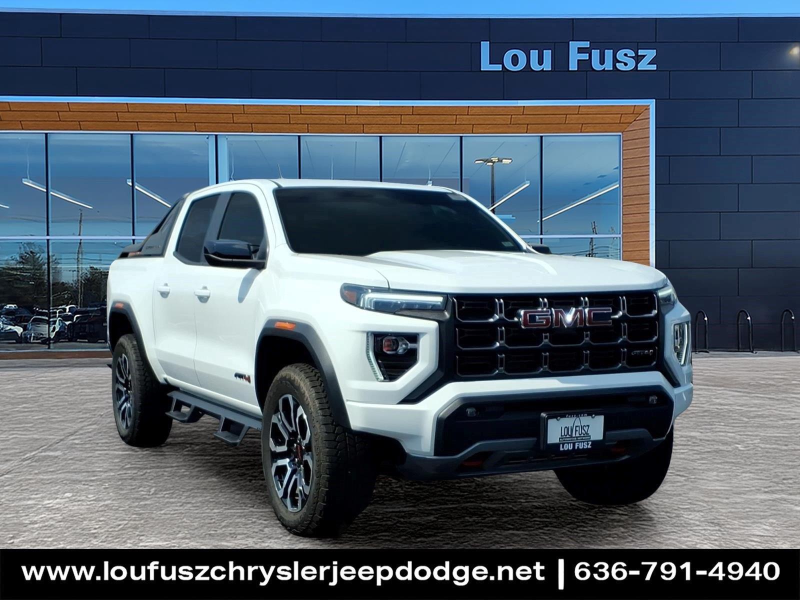 Summit White 2025 GMC Canyon Pickup Truck Four-Wheel Drive 8-Speed Automatic
