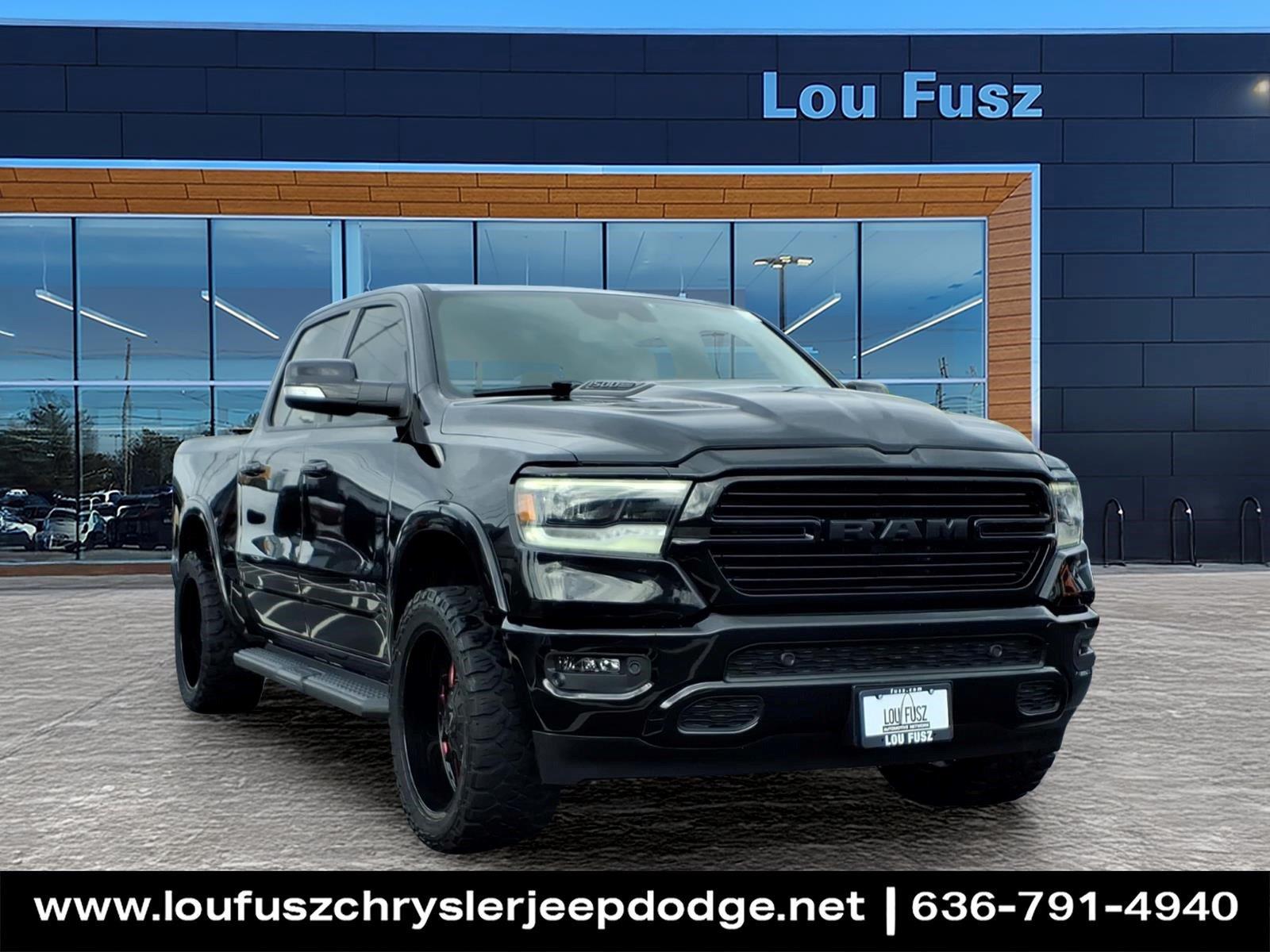 Diamond Black Crystal Pearlcoat 2021 RAM 1500 Pickup Truck Four-Wheel Drive 8-Speed Automatic