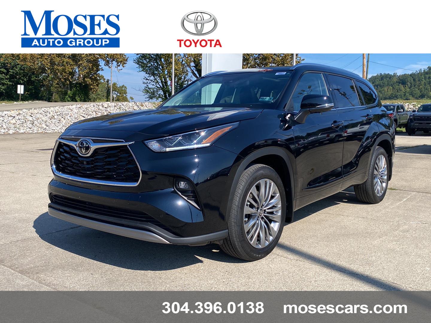 Midnight Black Metallic 2026 Toyota Highlander SUV / Crossover All-Wheel Drive Automatic
