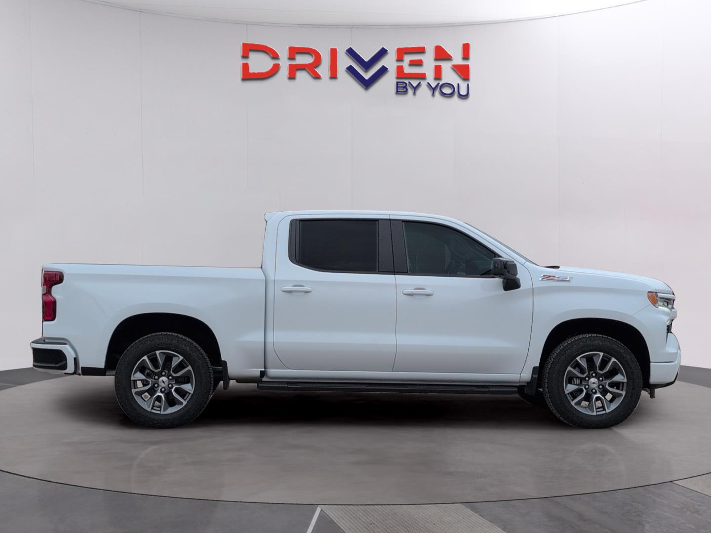 View vehicle photo 7