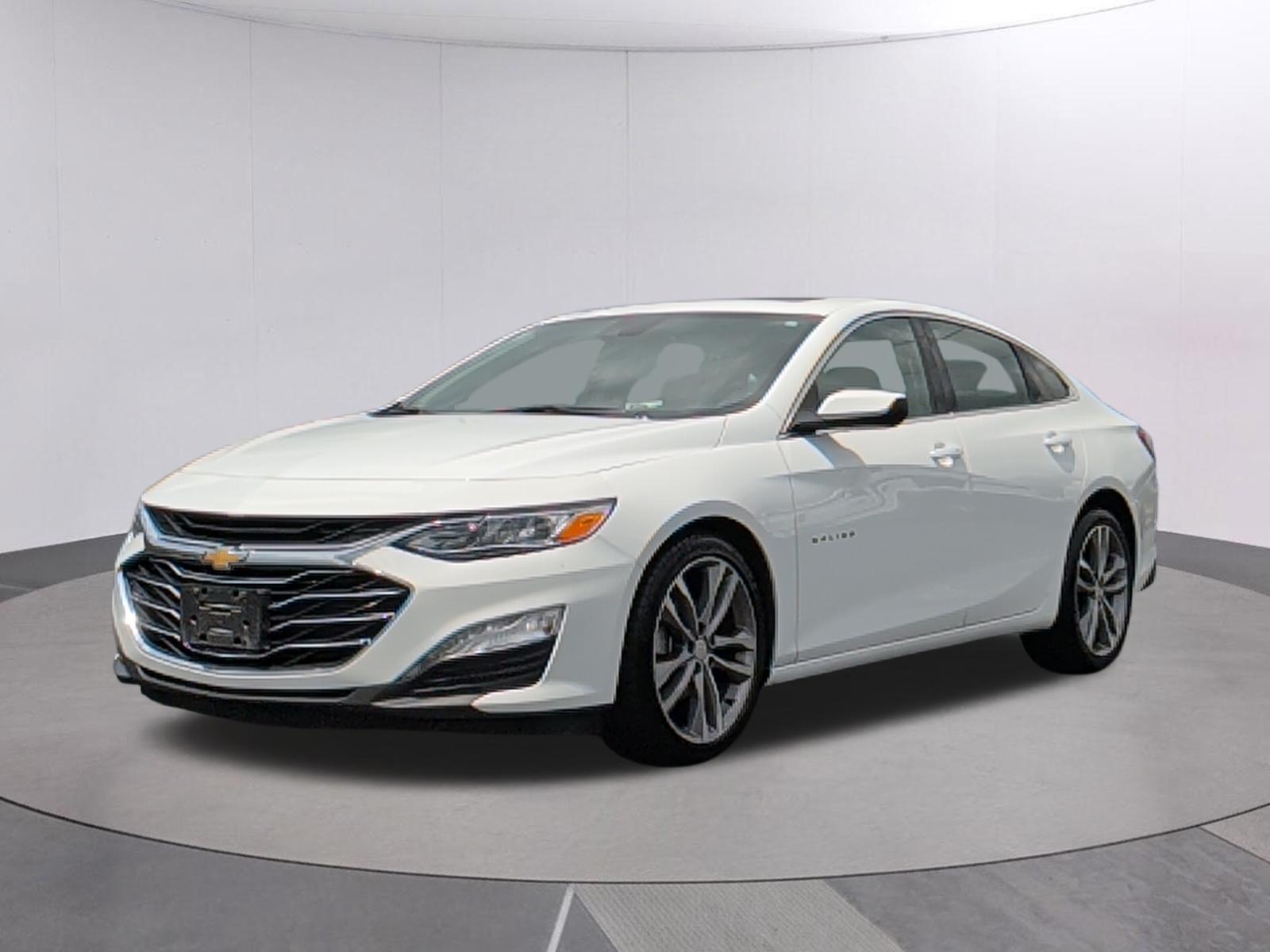 Summit White 2024 Chevrolet Malibu Sedan Front-Wheel Drive Continuously Variable Transmission