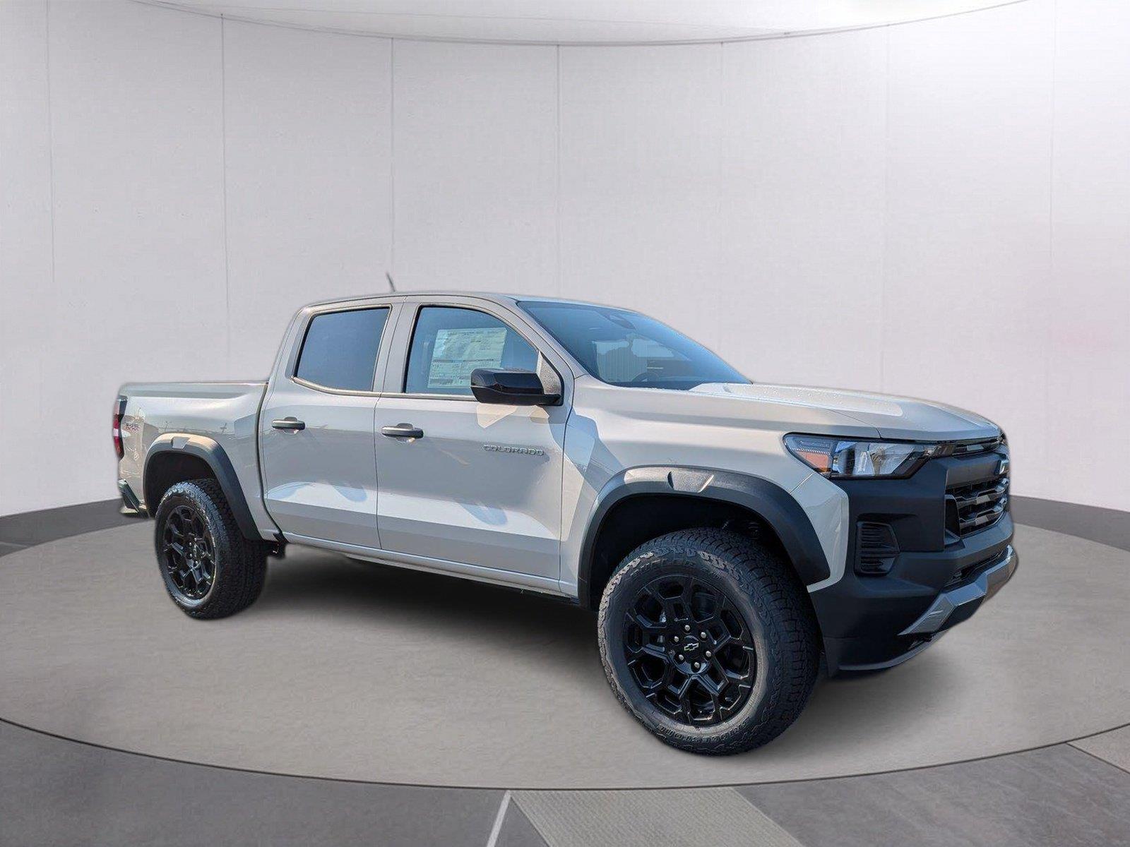White Sands 2026 Chevrolet Colorado Pickup Truck Four-Wheel Drive 8-Speed Automatic