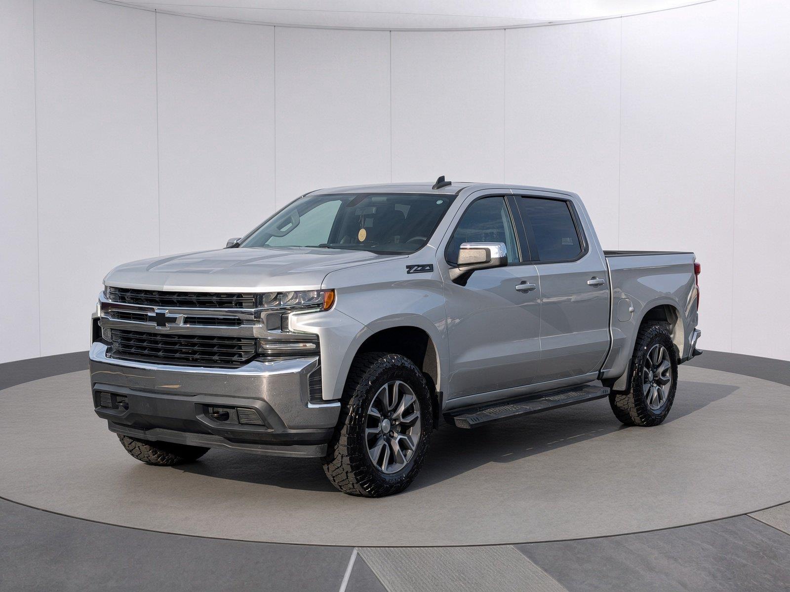 Silver Ice Metallic 2022 Chevrolet Silverado 1500 Pickup Truck Four-Wheel Drive 8-Speed Automatic