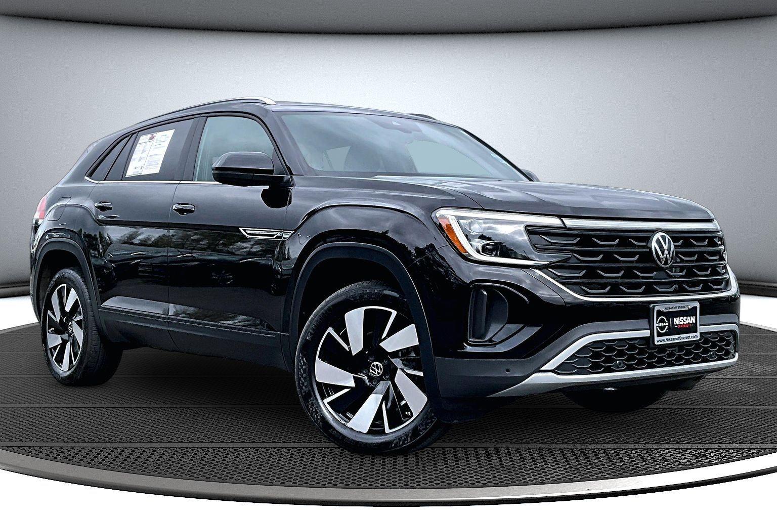 Deep Black Pearl 2025 Volkswagen Atlas Cross Sport SUV / Crossover Front-Wheel Drive Automatic