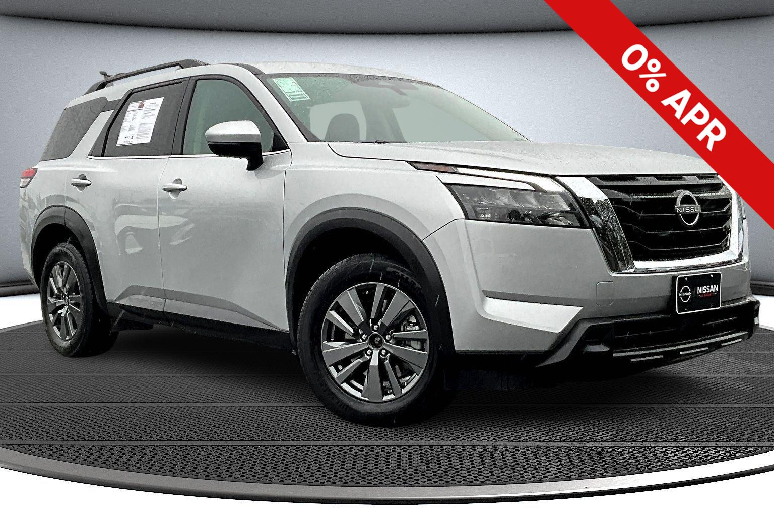 Brilliant Silver Metallic 2024 Nissan Pathfinder SUV / Crossover All-Wheel Drive Automatic