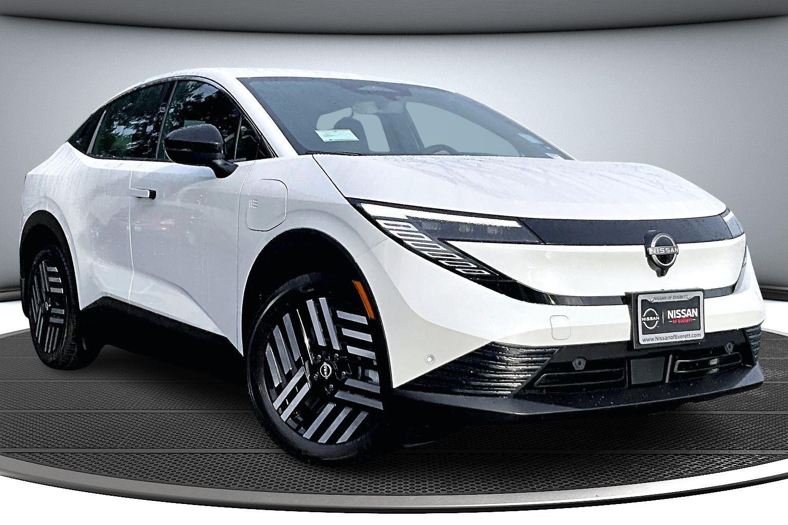Everest White Pearl Tricoat 2026 Nissan LEAF SUV / Crossover Front-Wheel Drive Automatic