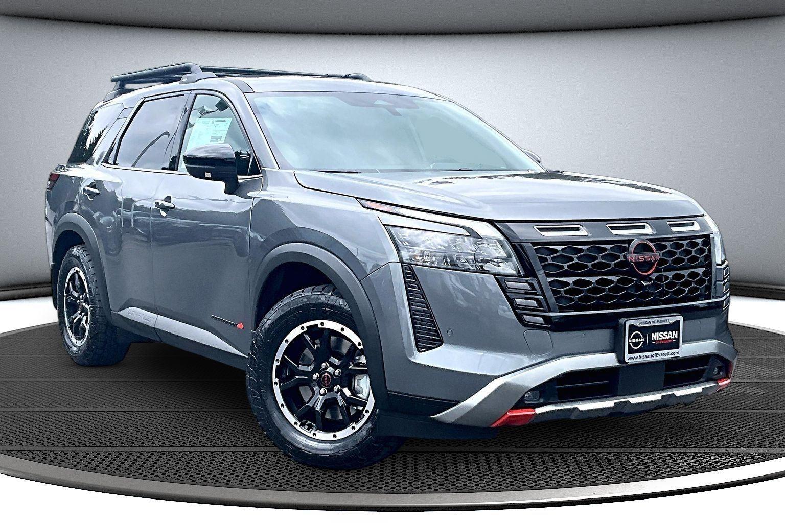 Gray (Gun Metallic) 2026 Nissan Pathfinder SUV / Crossover All-Wheel Drive Automatic