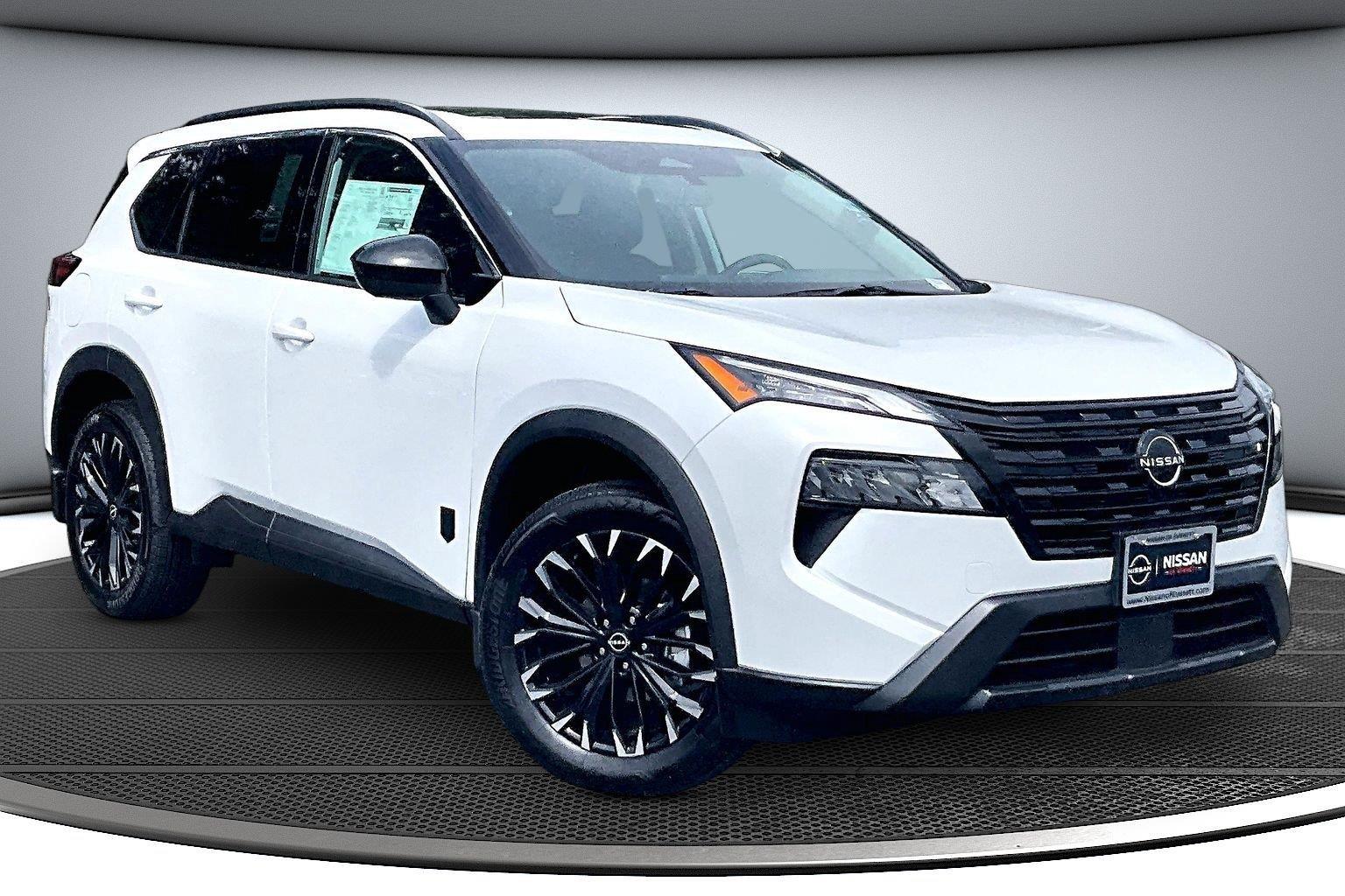 Everest White Pearl Tricoat 2026 Nissan Rogue SUV / Crossover All-Wheel Drive Continuously Variable Transmission