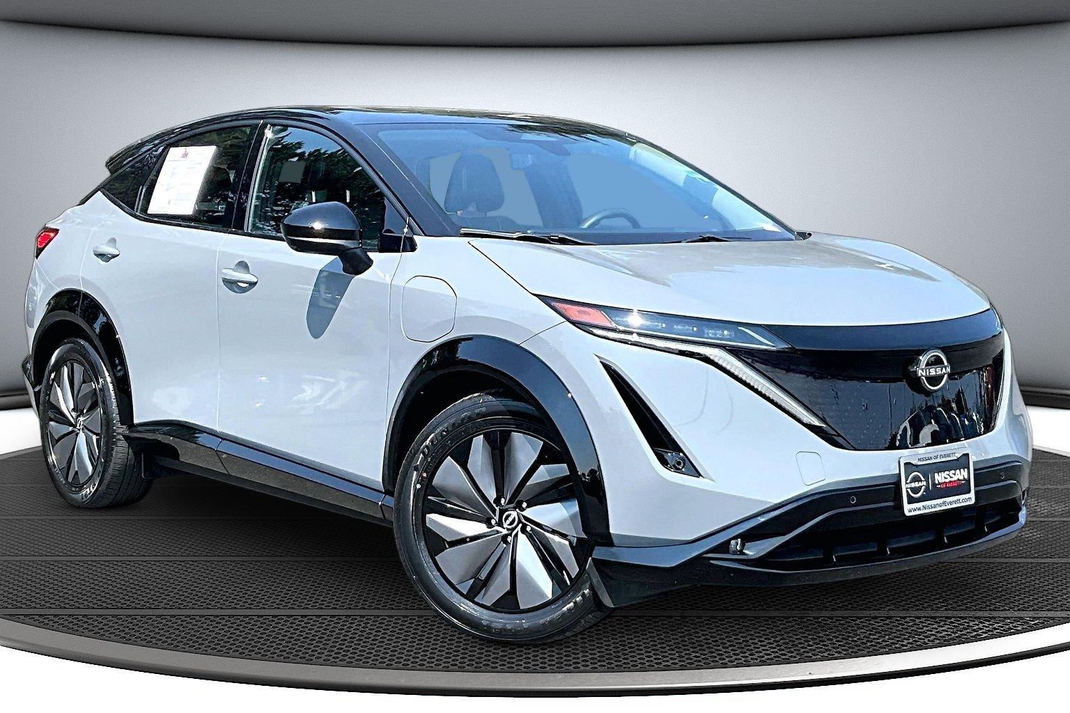 Boulder Gray Pearl/Black Diamond Pearl 2024 Nissan Ariya SUV / Crossover All-Wheel Drive Automatic