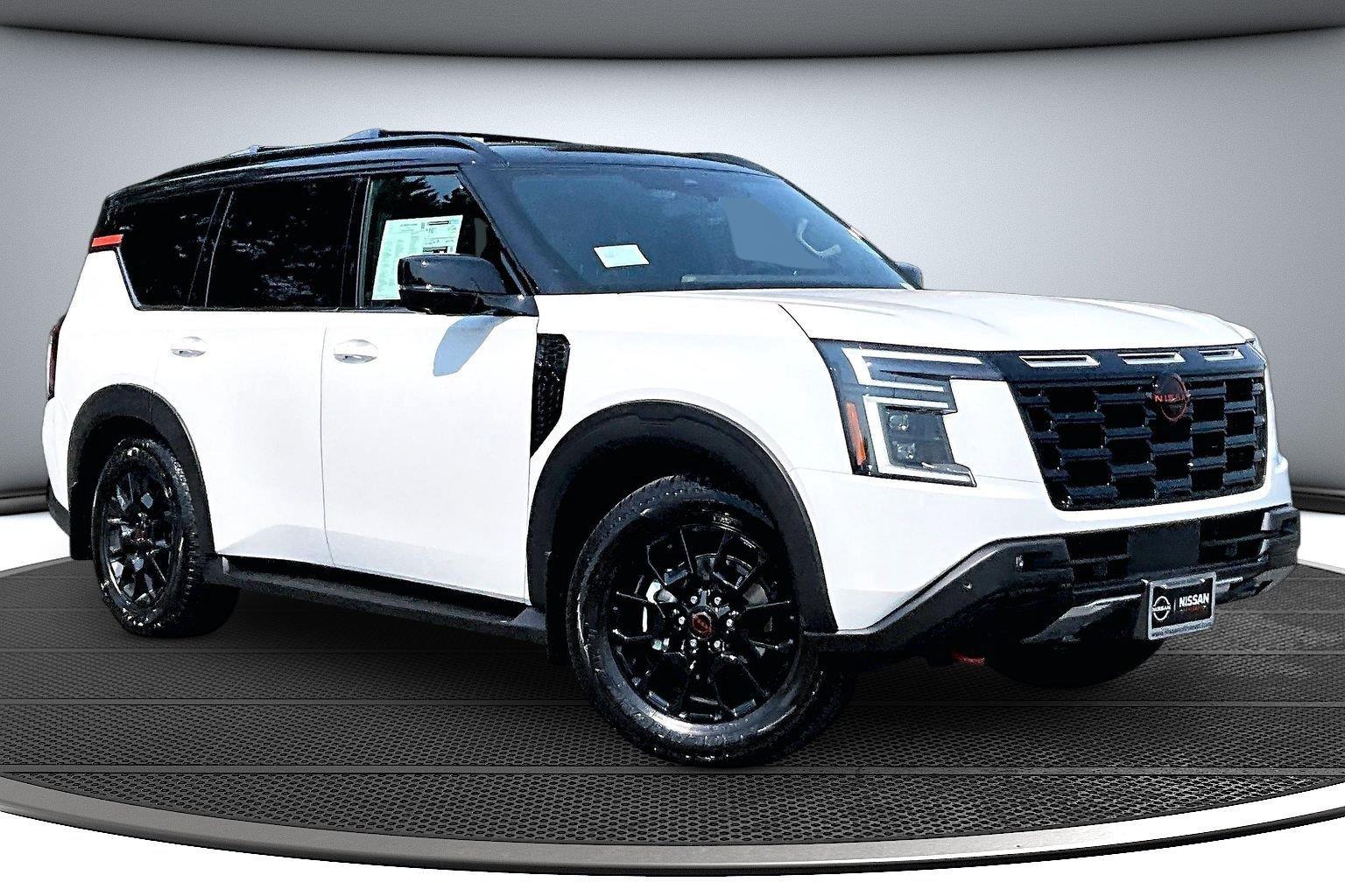 Aspen White TriCoat/Super Black 2026 Nissan Armada SUV / Crossover Four-Wheel Drive Automatic