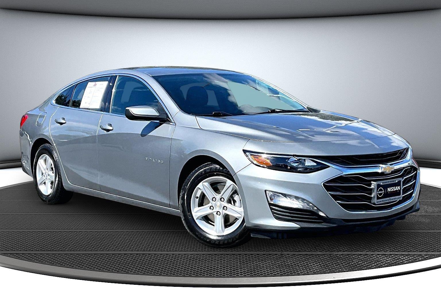 Sterling Gray Metallic 2024 Chevrolet Malibu Sedan Front-Wheel Drive Continuously Variable Transmission