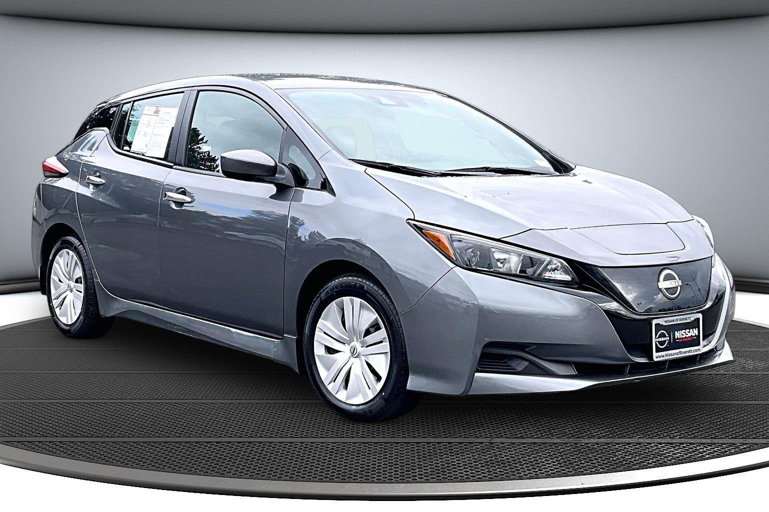 Gray (Gun Metallic) 2023 Nissan LEAF Hatchback Front-Wheel Drive Automatic