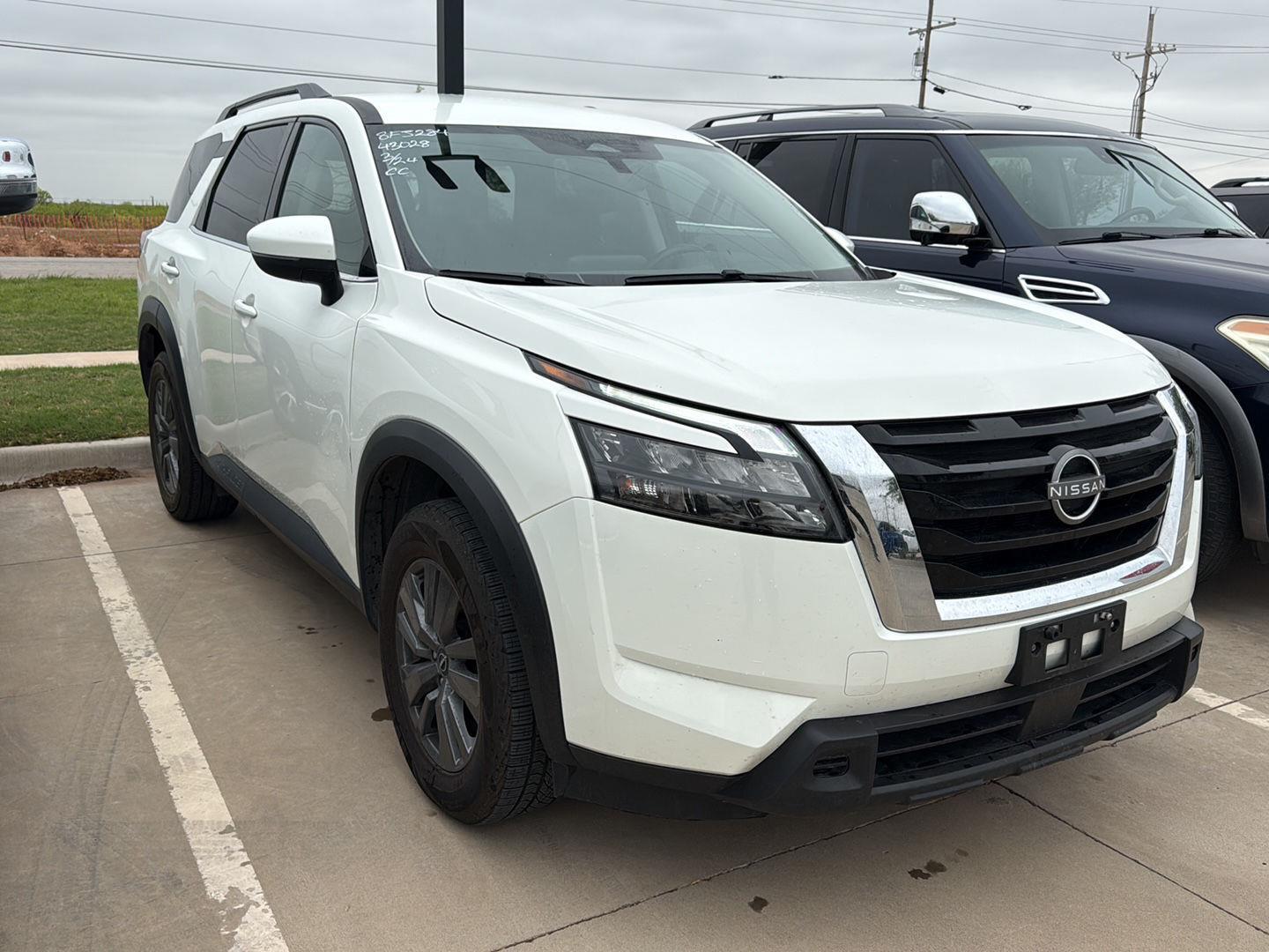 2025 Nissan Pathfinder SV FWD