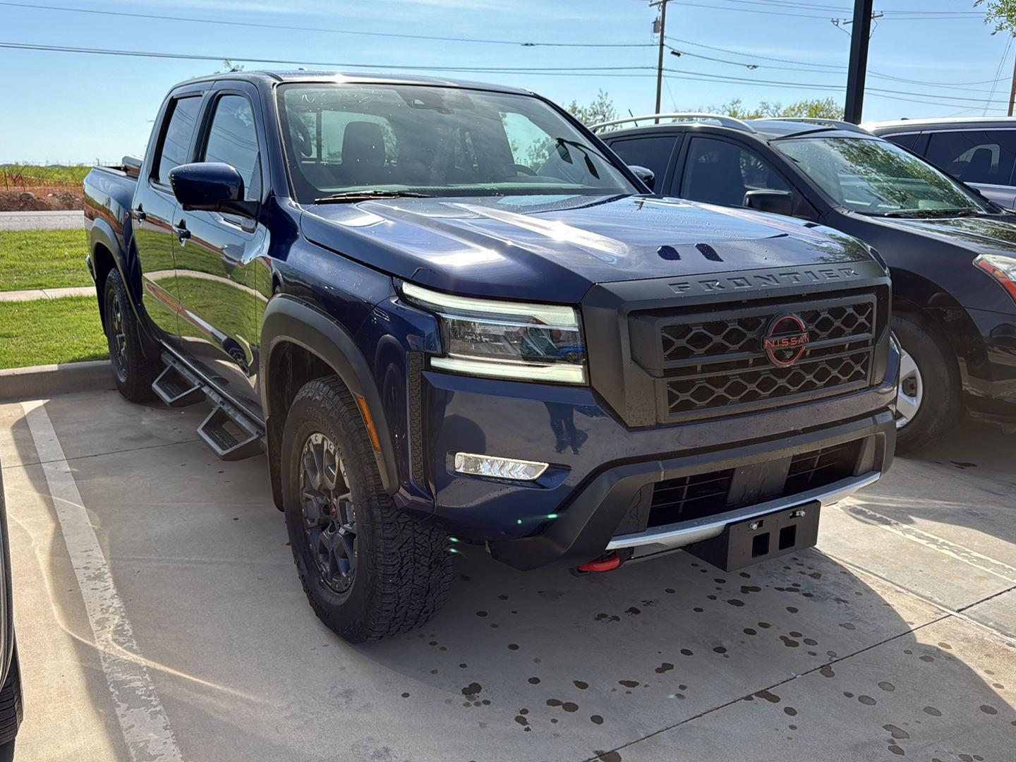 2023 Nissan Frontier PRO-4X Crew Cab 4WD