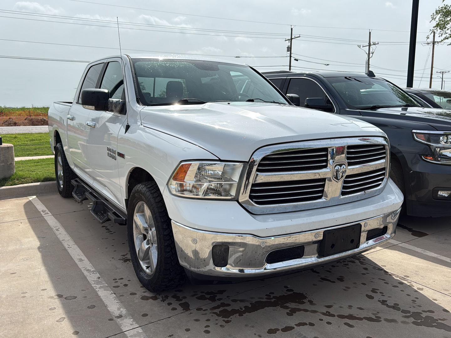 Bright White Clearcoat 2017 RAM 1500 Big Horn Crew Cab 4WD Pickup Truck Four-Wheel Drive 8-Speed Automatic