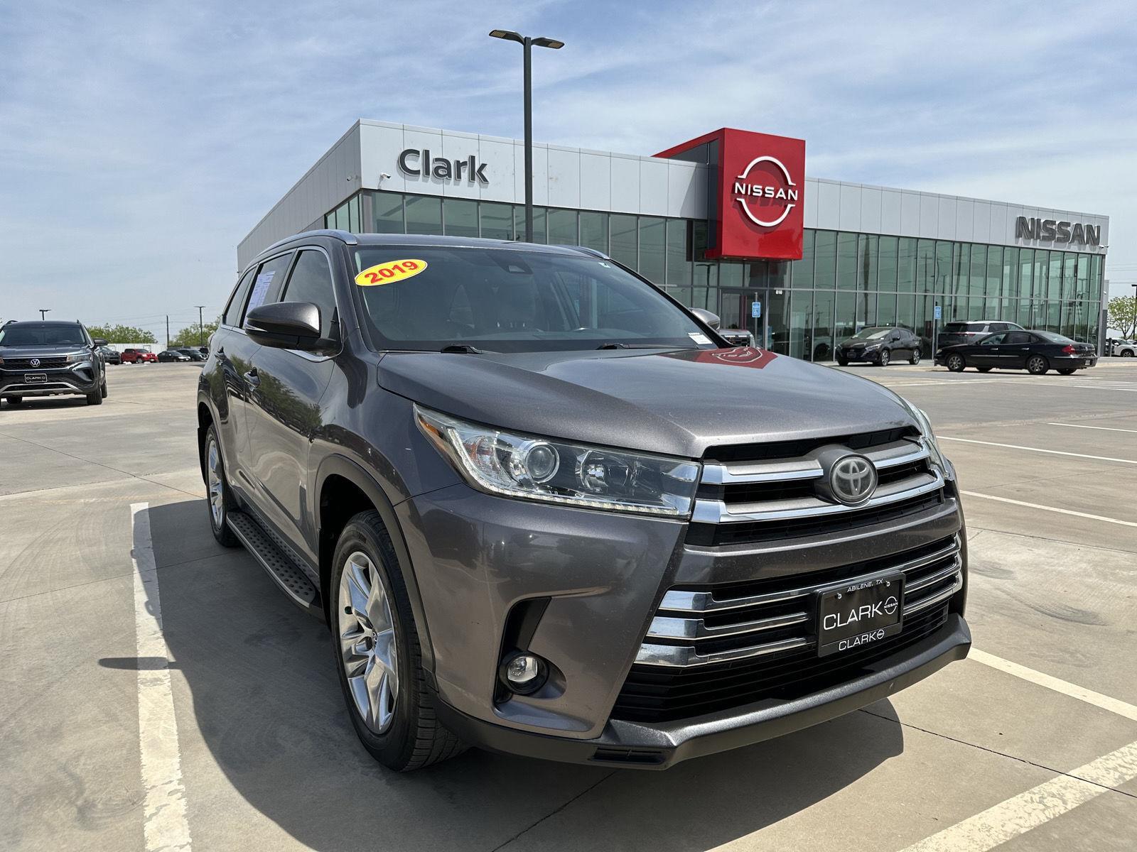 Predawn Gray Mica 2019 Toyota Highlander Limited FWD SUV / Crossover Front-Wheel Drive 8-Speed Automatic