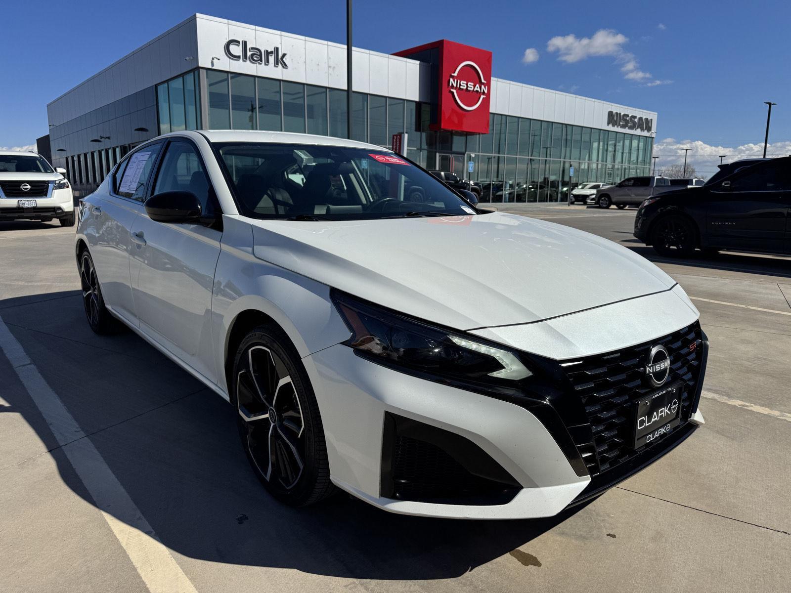 2024 Nissan Altima 2.5 SR FWD