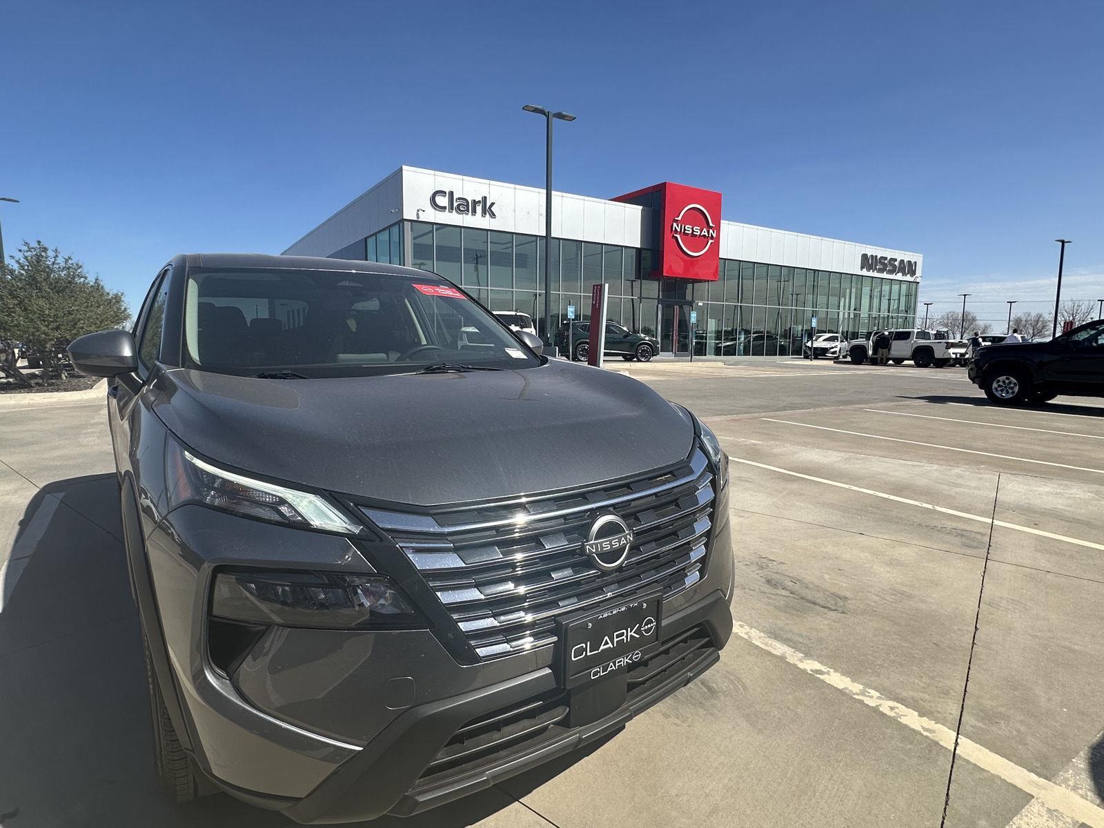 2025 Nissan Rogue SV FWD