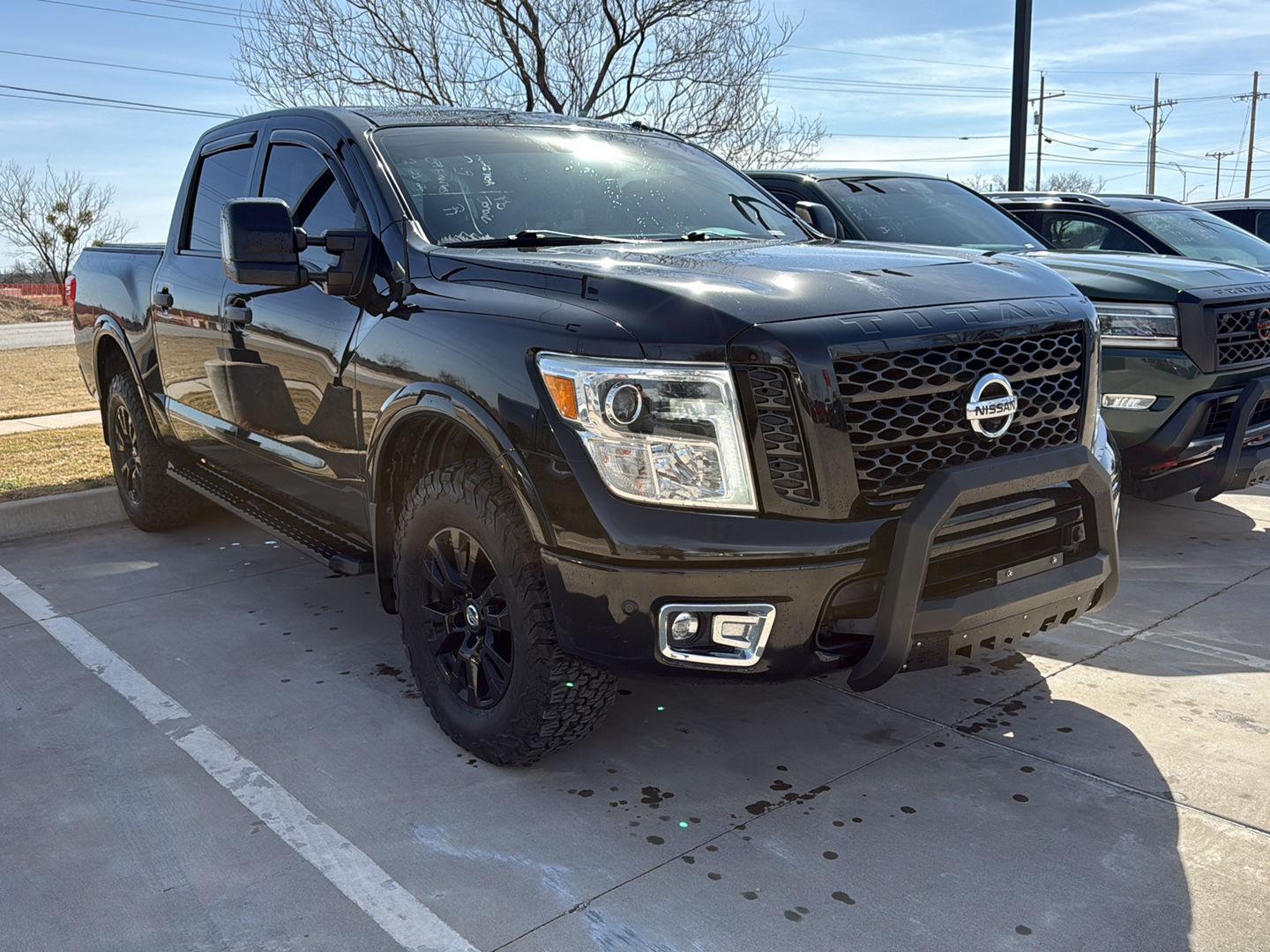 2019 Nissan Titan PRO-4X Crew Cab 4WD