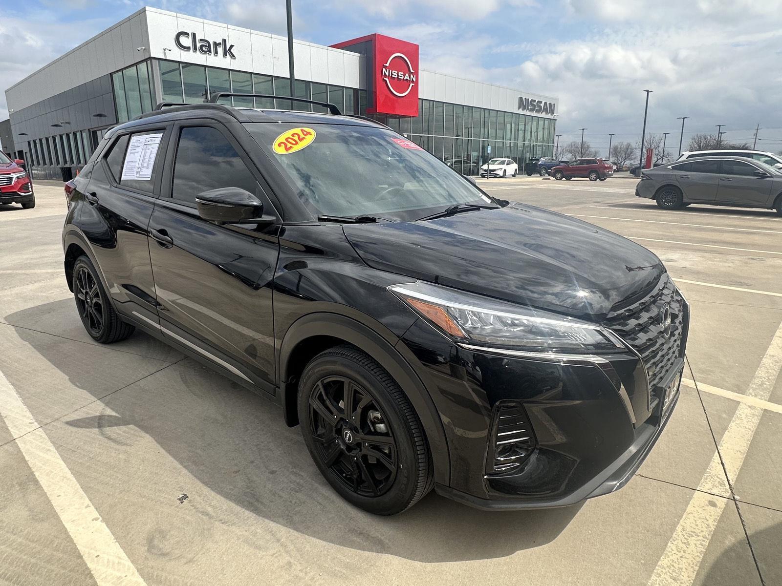 2023 Nissan Kicks SR FWD