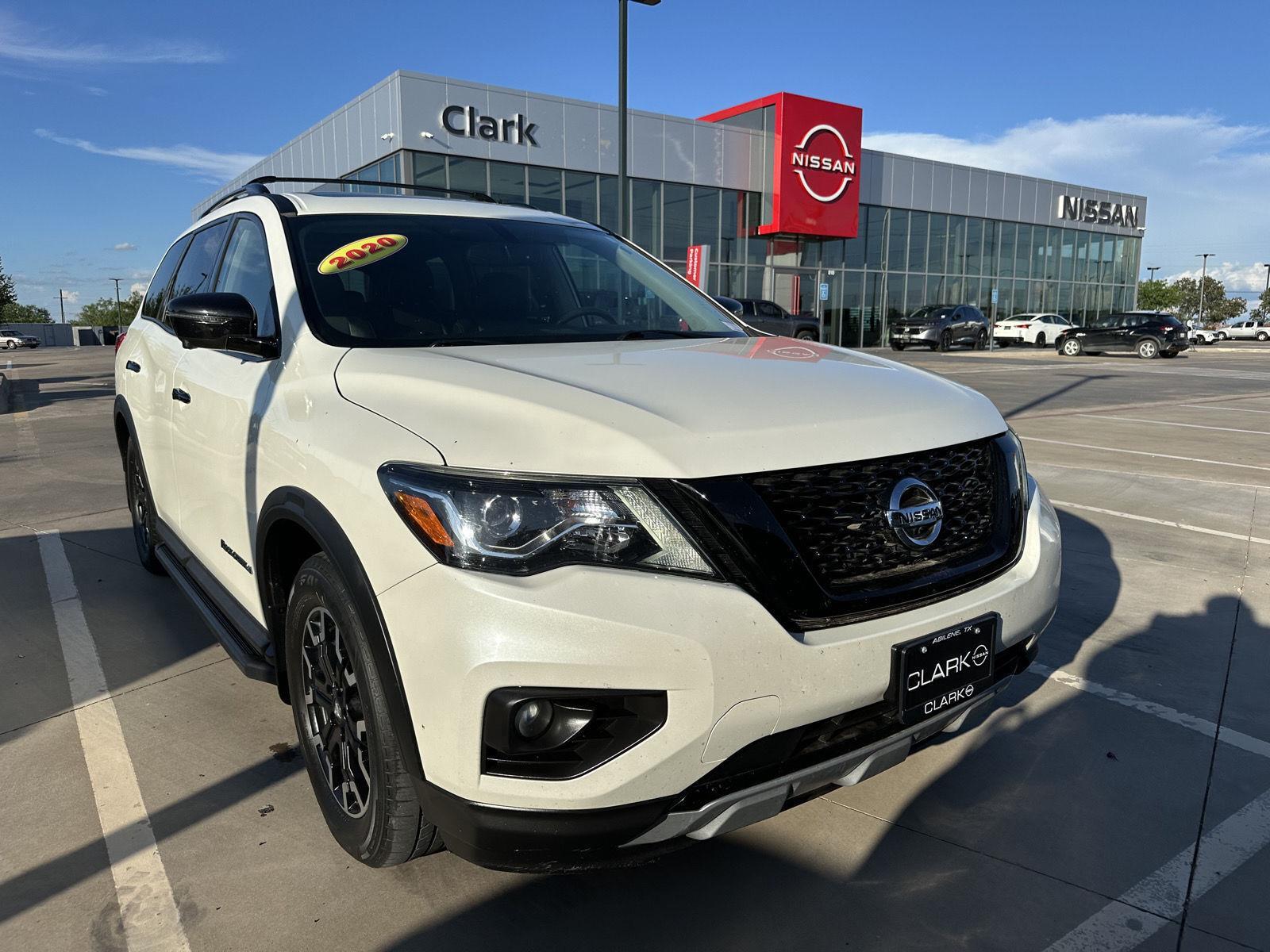2020 Nissan Pathfinder SL FWD