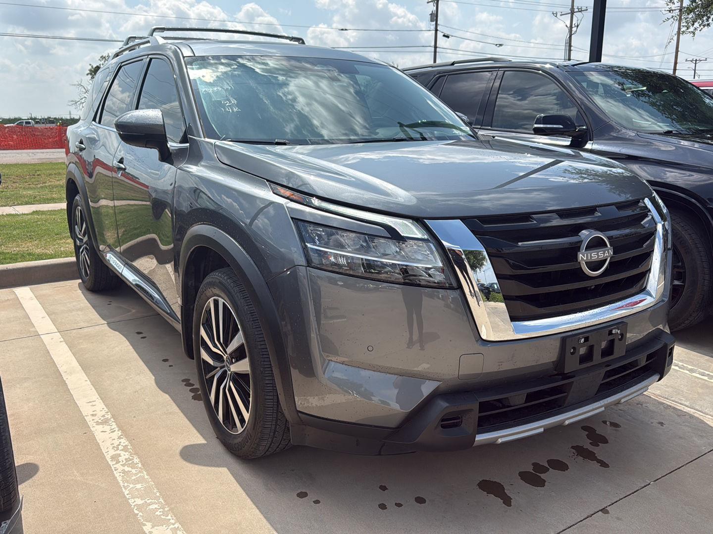 2024 Nissan Pathfinder Platinum FWD