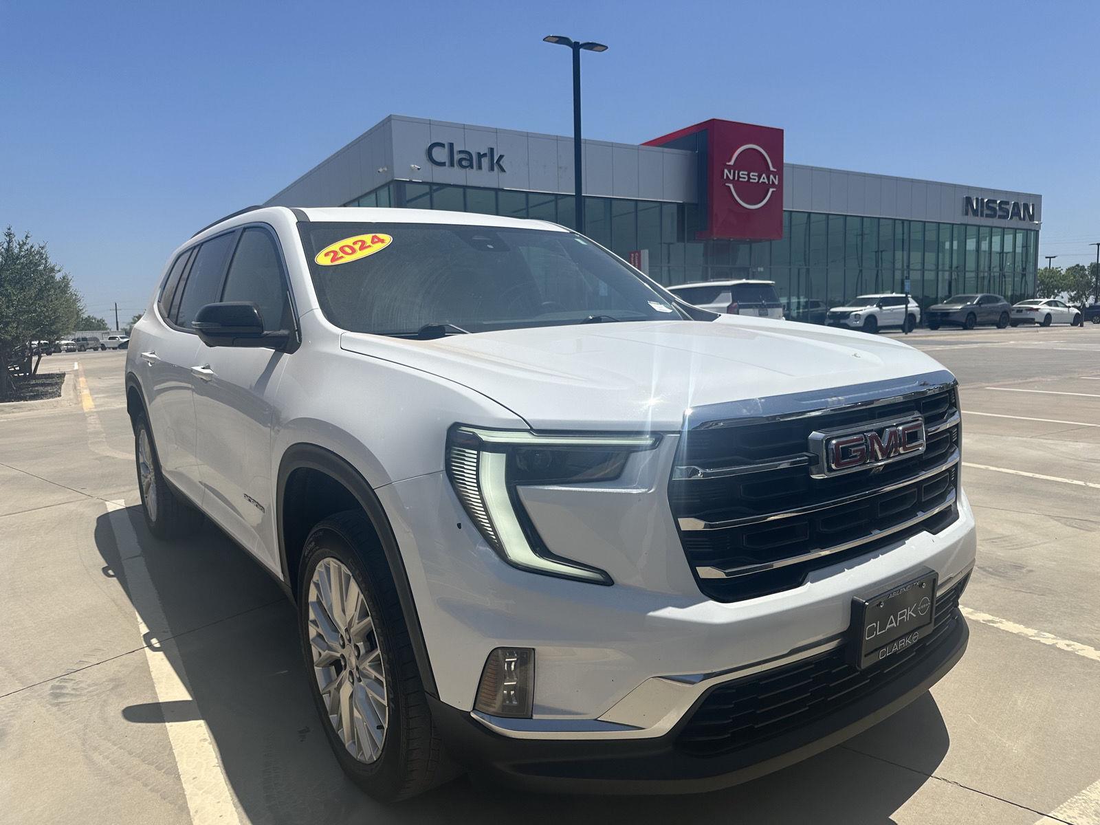 Summit White 2024 GMC Acadia SUV / Crossover Four-Wheel Drive 8-Speed Automatic