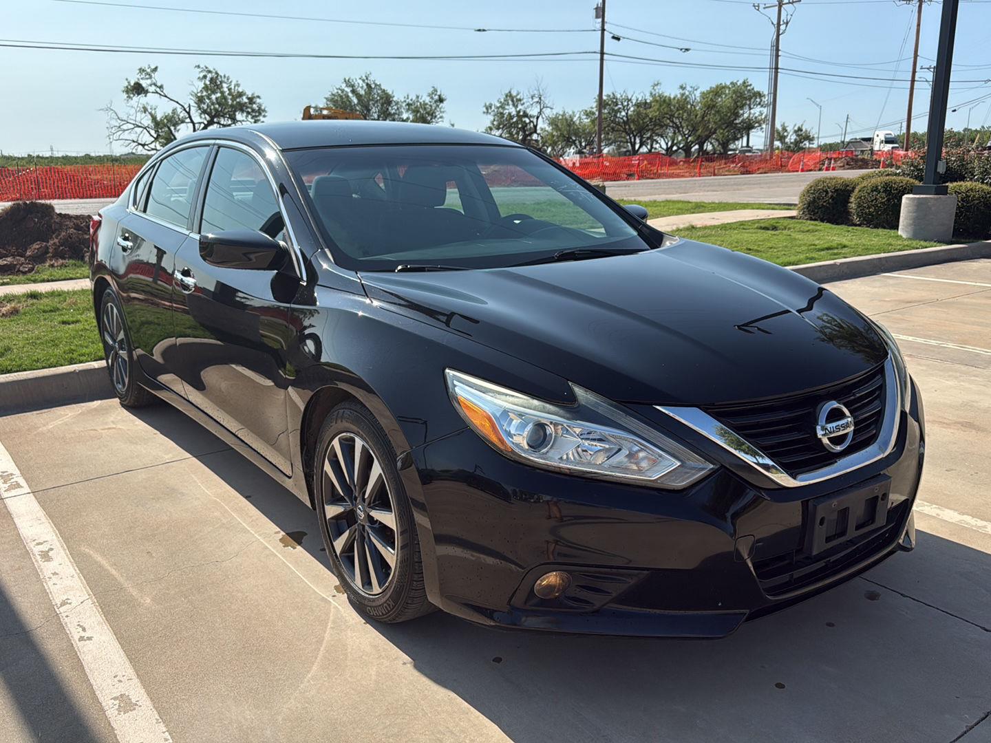 Super Black 2017 Nissan Altima Sedan Front-Wheel Drive Continuously Variable Transmission