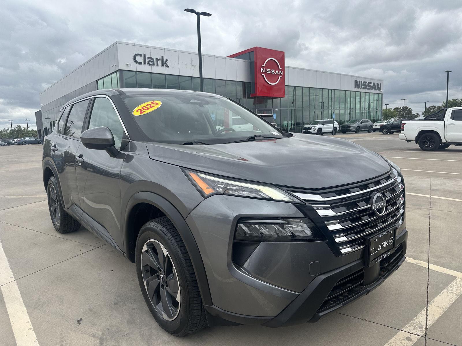 Gray (Gun Metallic) 2025 Nissan Rogue SUV / Crossover Front-Wheel Drive Continuously Variable Transmission