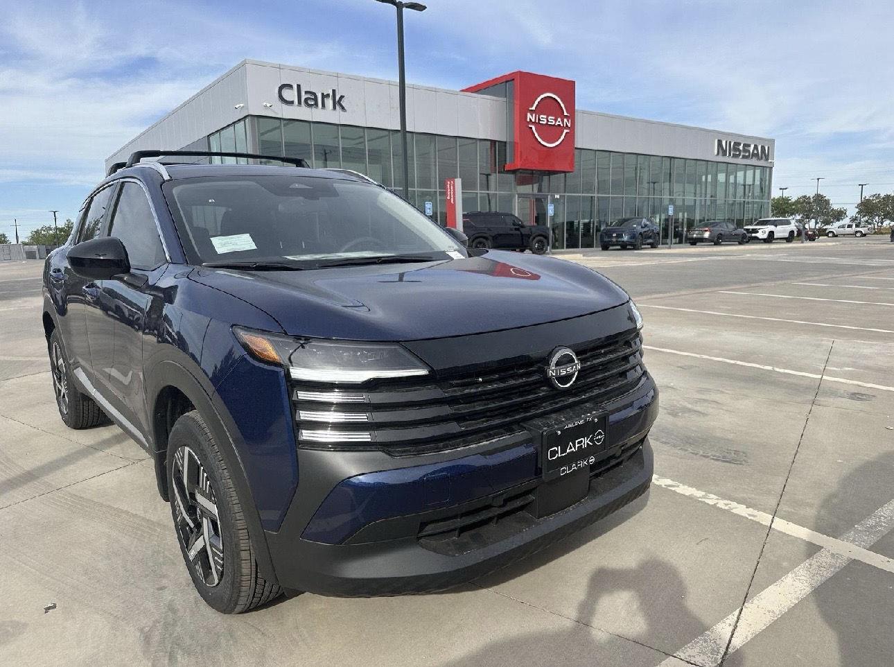 Deep Blue Pearl 2026 Nissan Kicks SUV / Crossover Front-Wheel Drive Continuously Variable Transmission